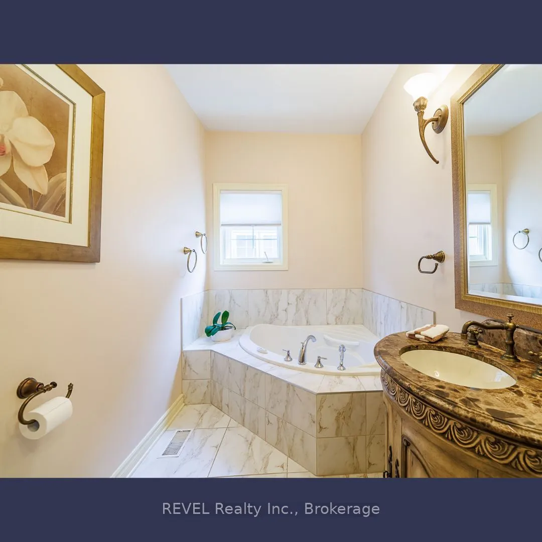 2 Seyval Place