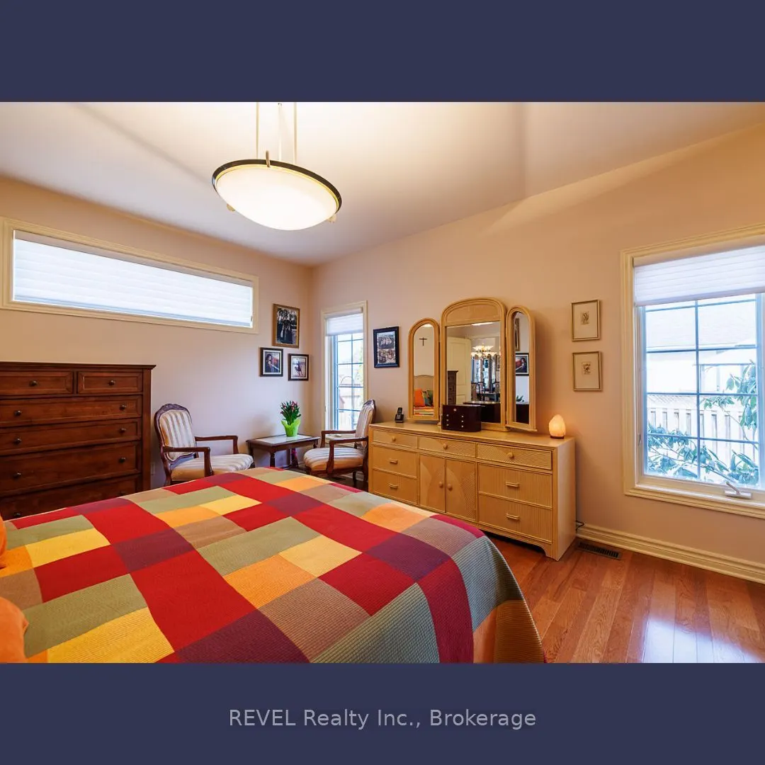 2 Seyval Place
