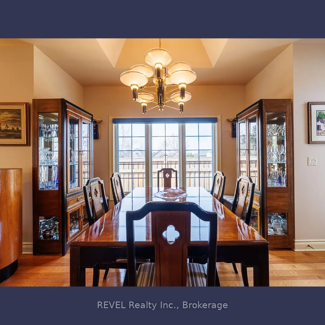 2 Seyval Place