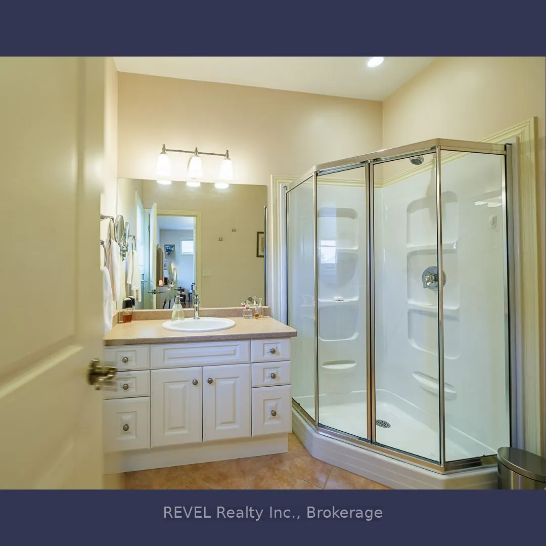 2 Seyval Place