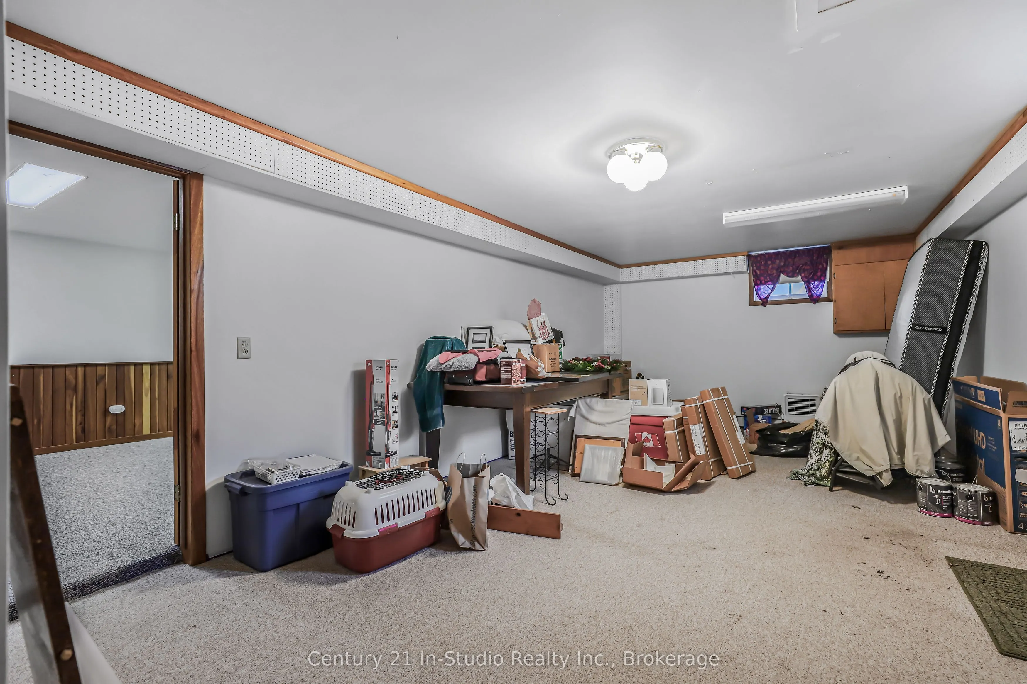 371 Hunter Street