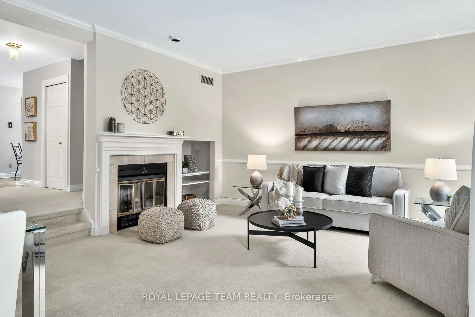 292 Laurier Avenue, #9