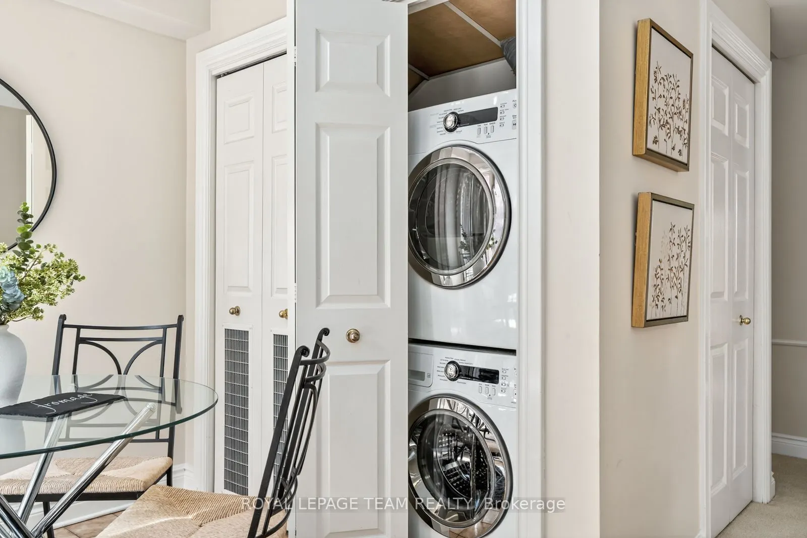 292 Laurier Avenue, #9