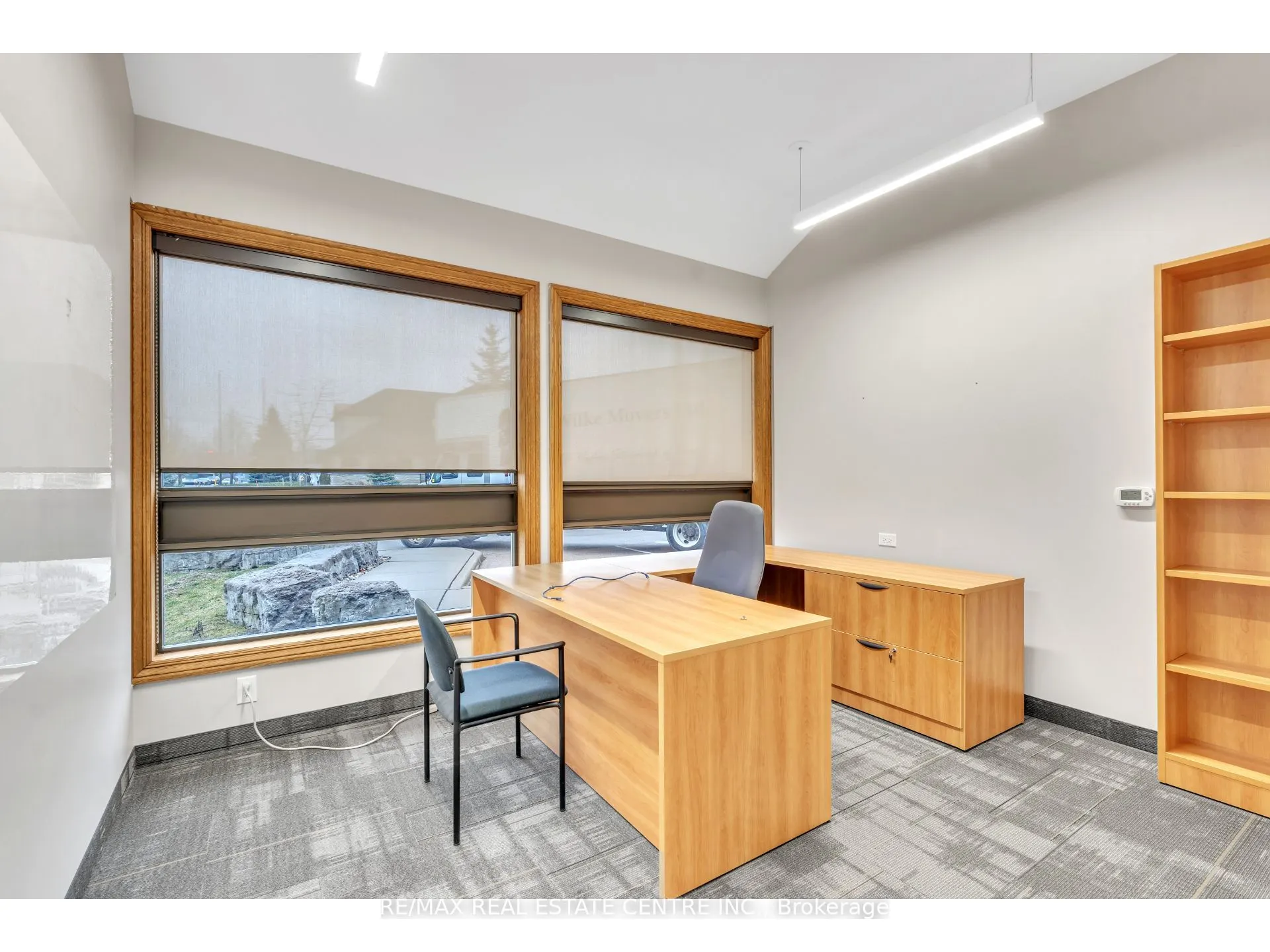 735 Bridge Street W