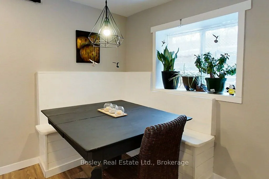 153 Trowbridge Street W