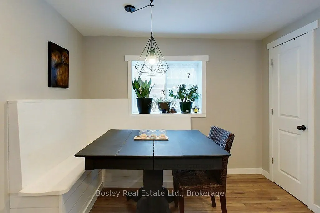 153 Trowbridge Street W