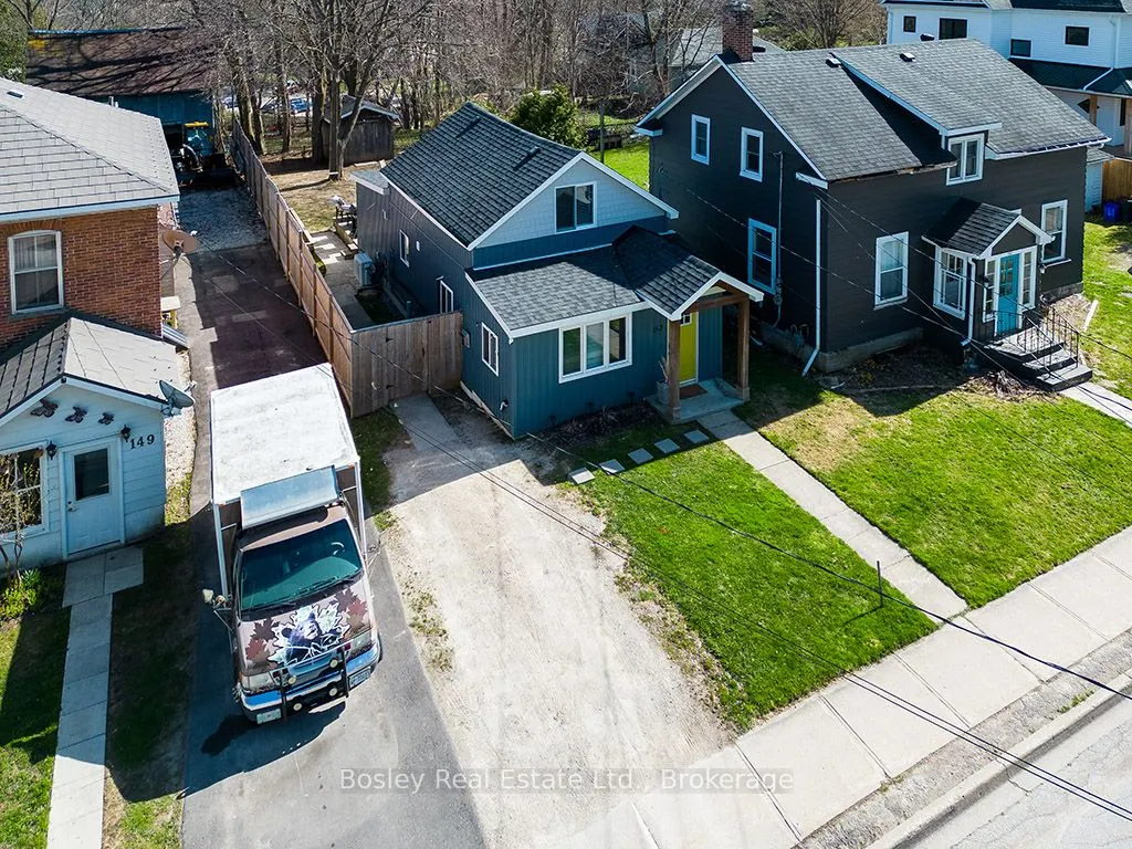 153 Trowbridge Street W