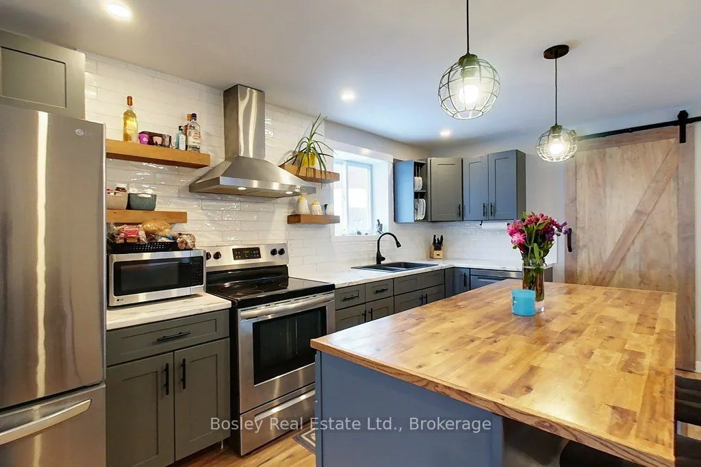 153 Trowbridge Street W