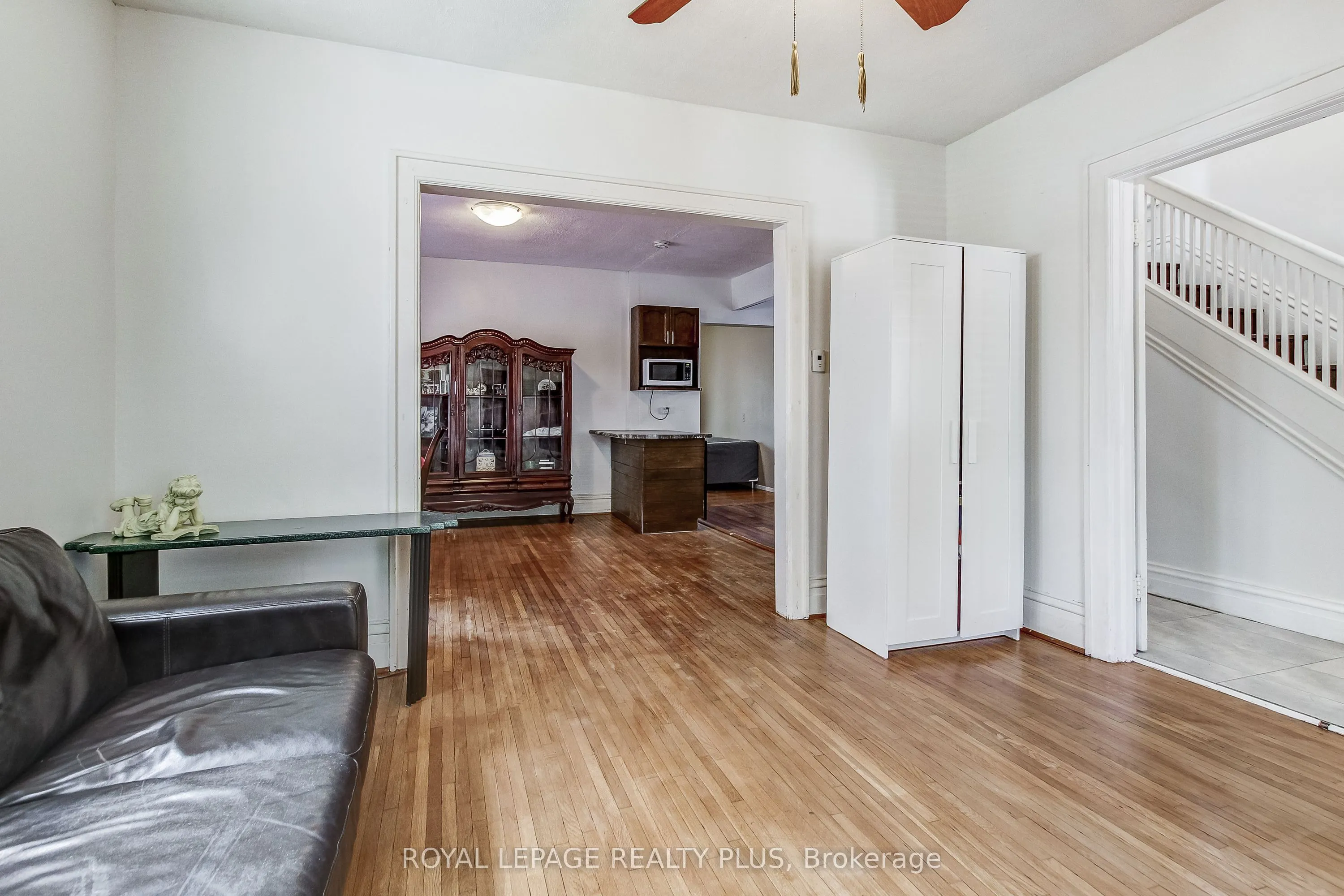 6062 Barker Street