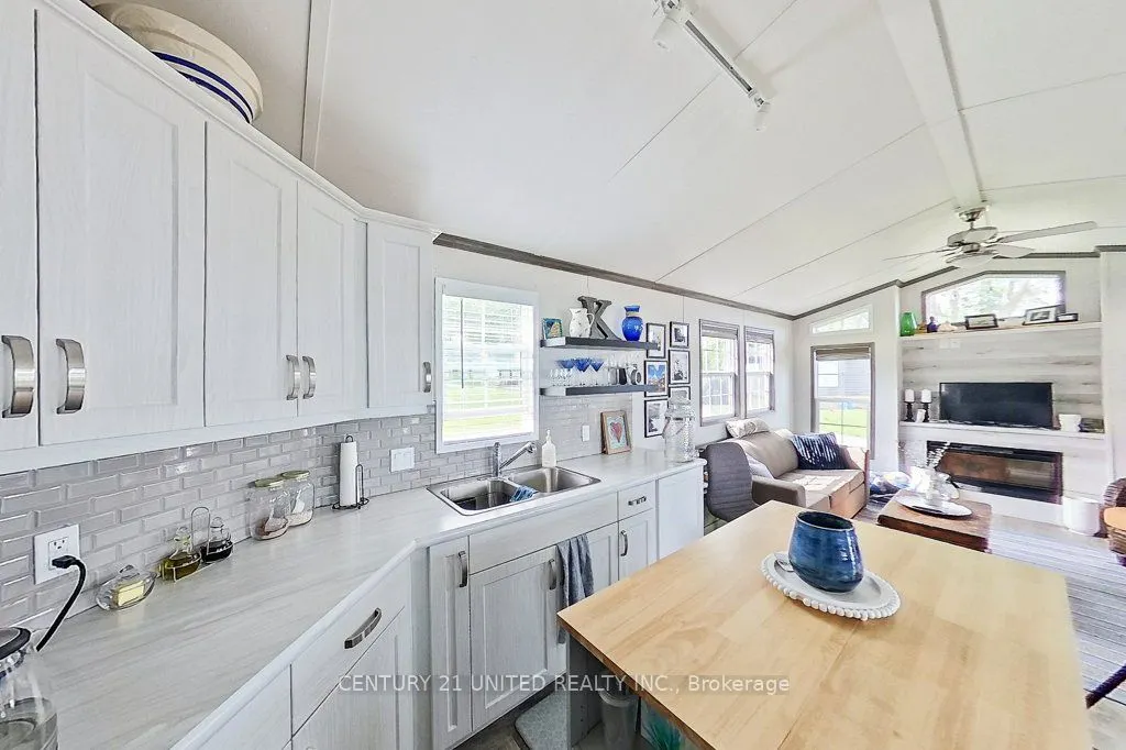 920 Skyline Road, #5 Marina Cres