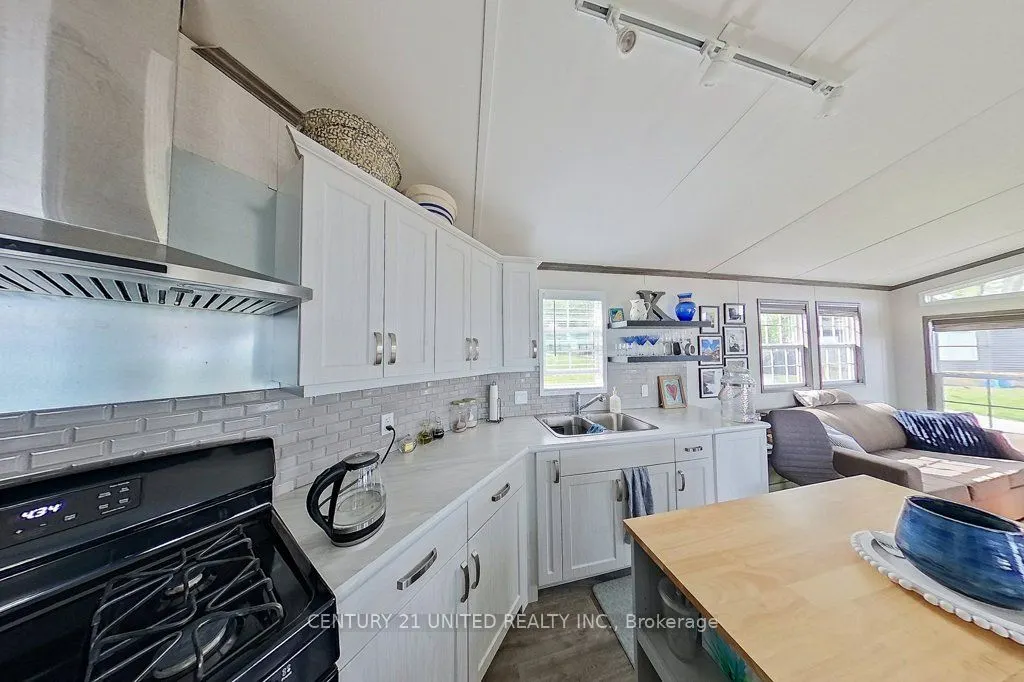 920 Skyline Road, #5 Marina Cres