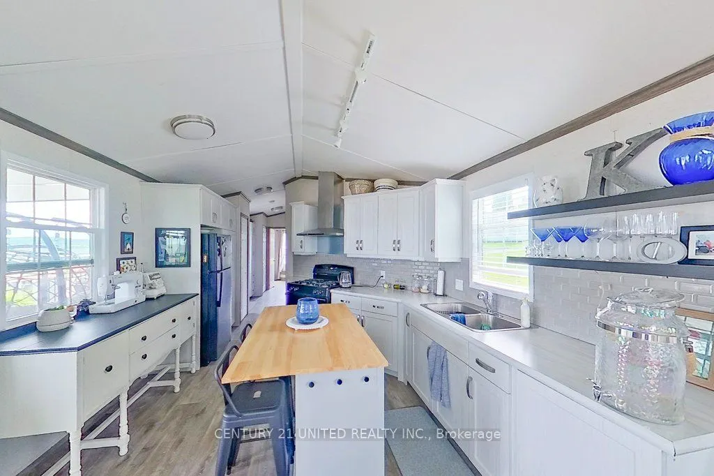 920 Skyline Road, #5 Marina Cres