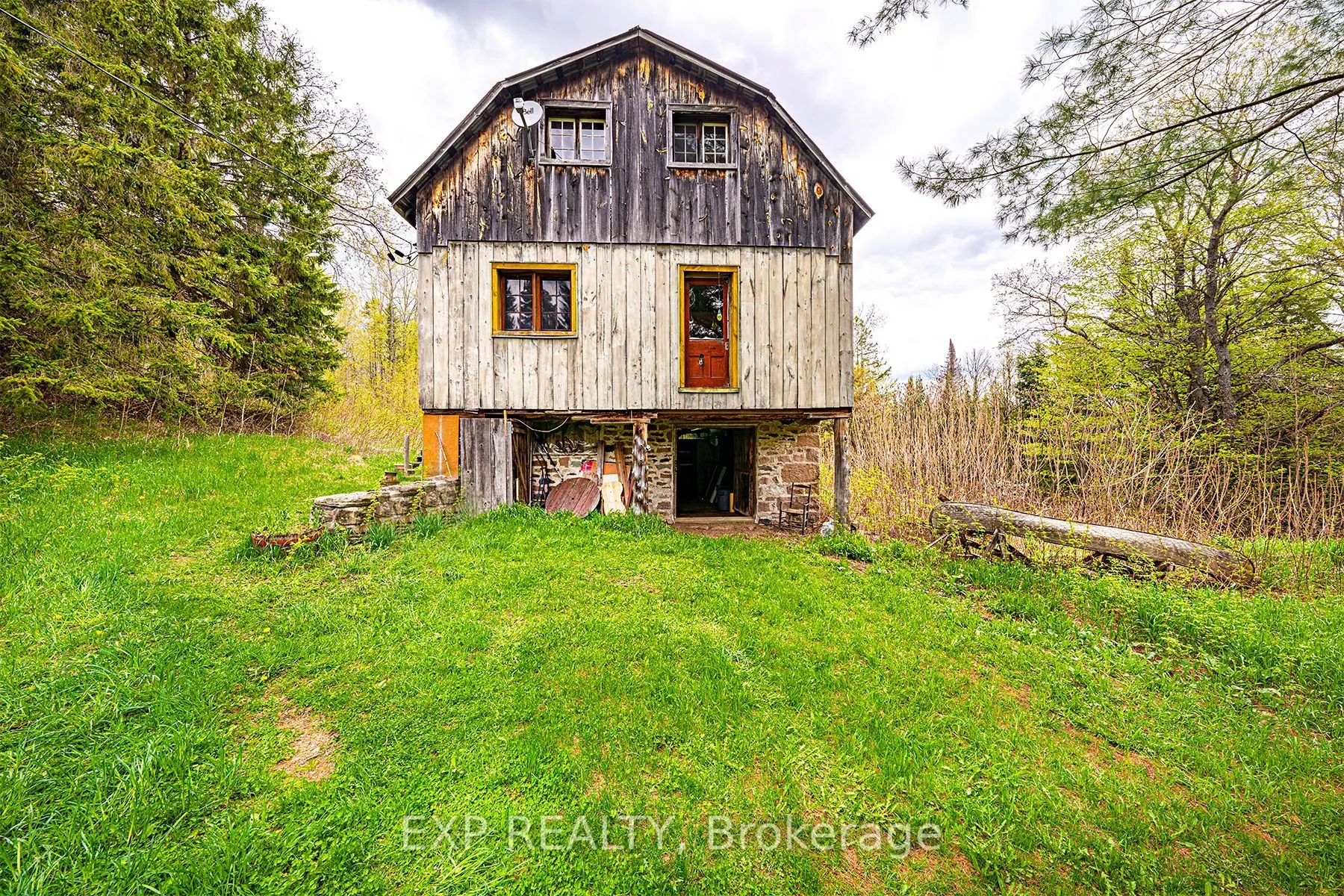 1057 Macduff Road