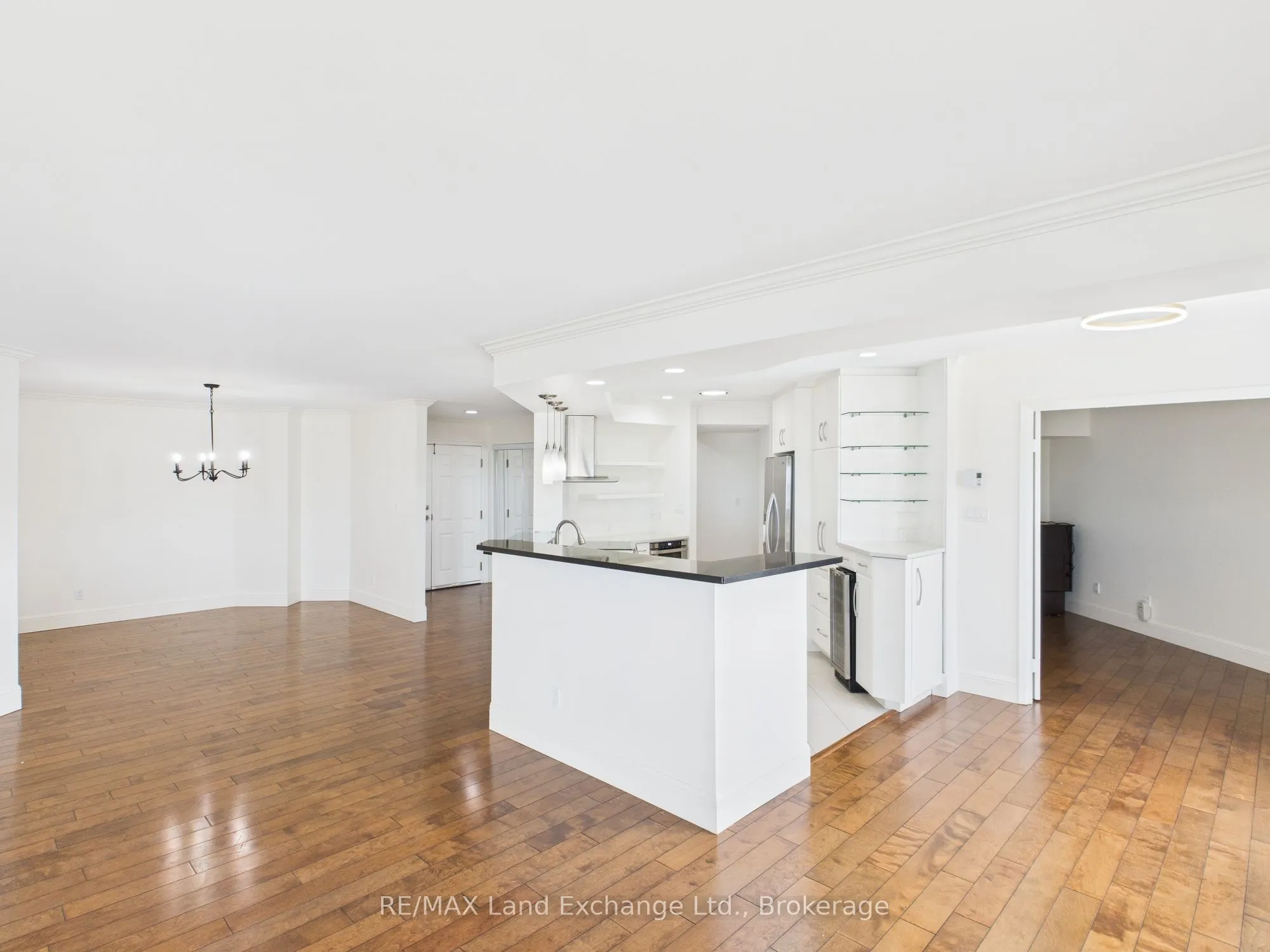 200 Harbour Street, #108
