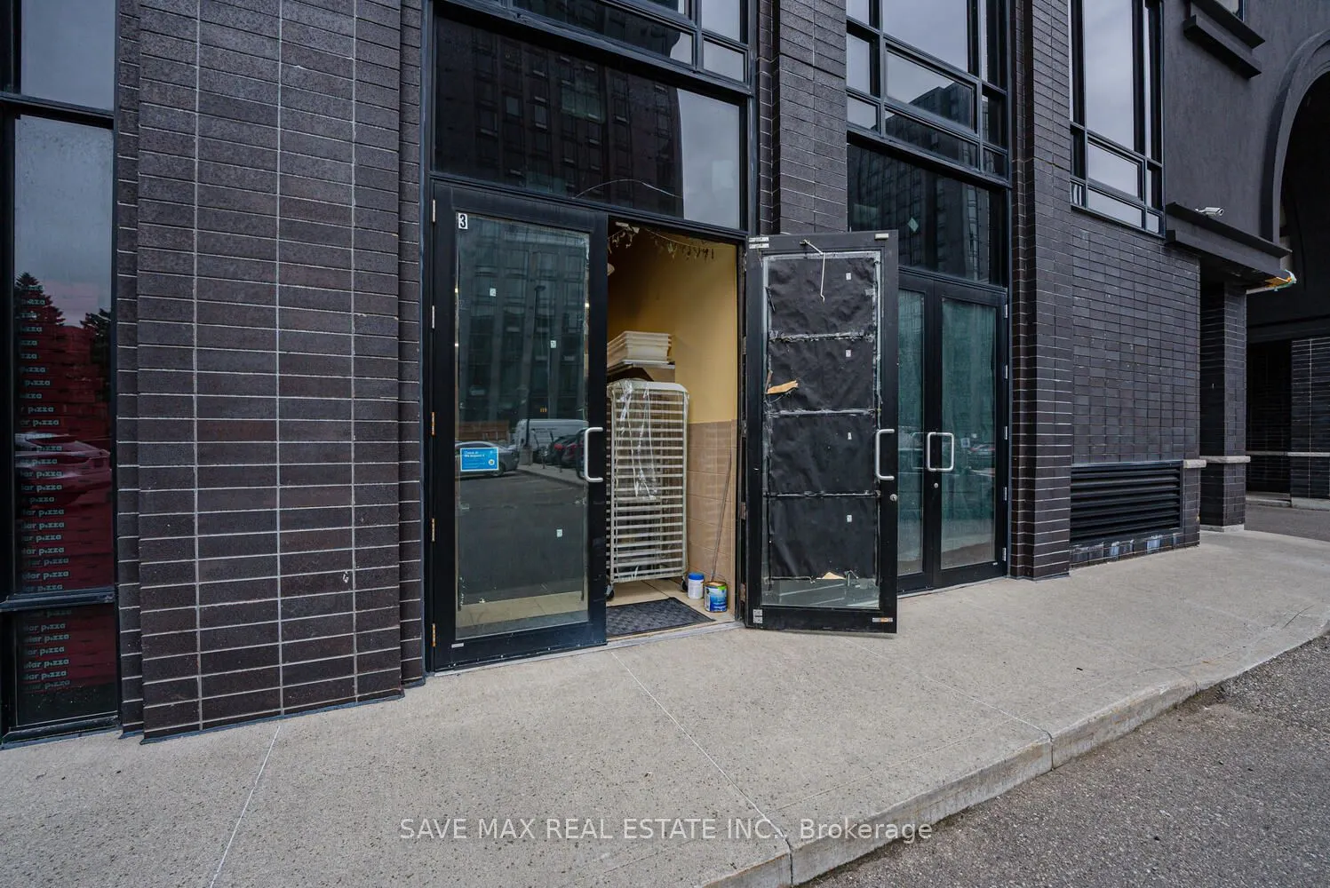 330 Philip Street W, #4