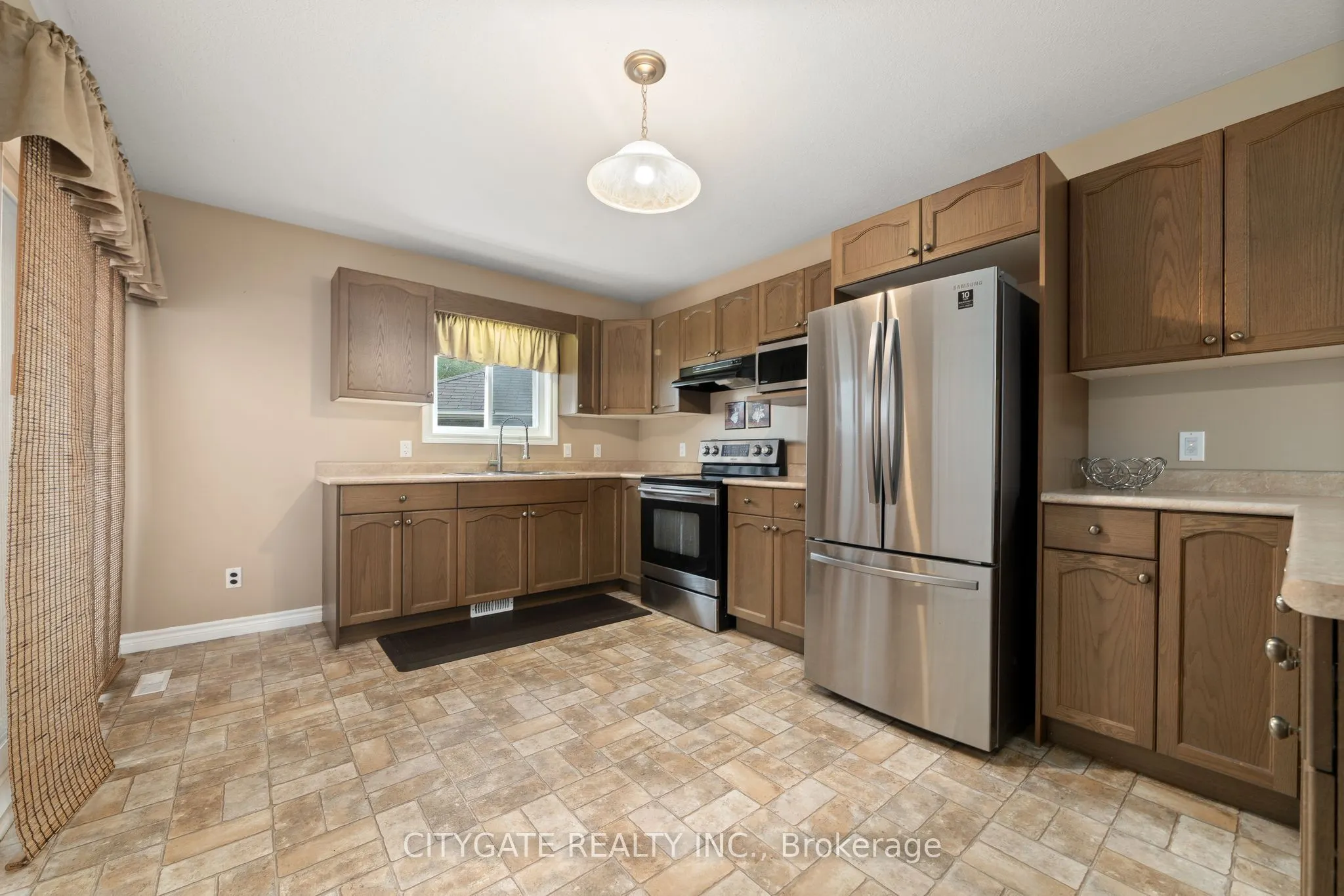 43 Follwell Crescent