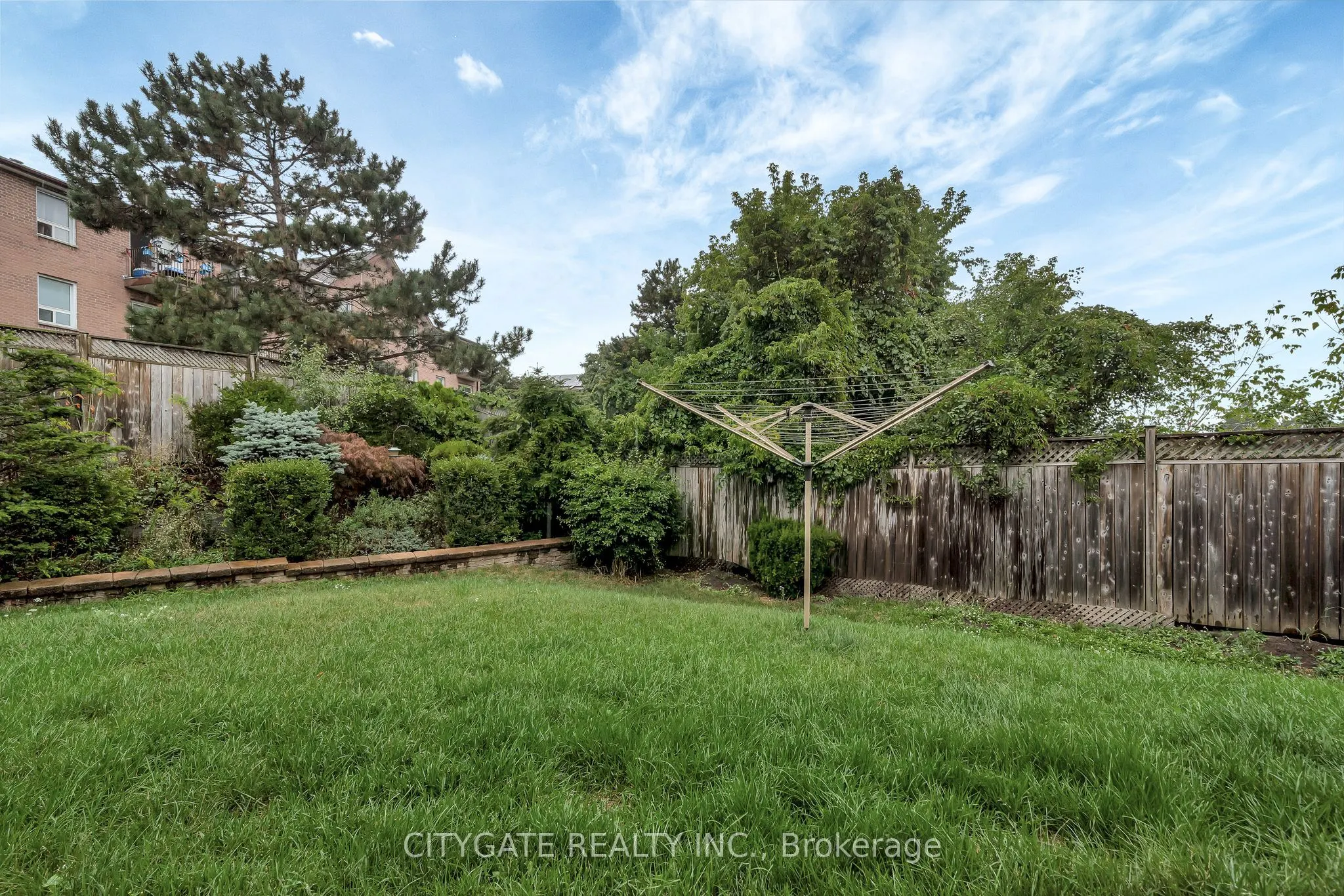 43 Follwell Crescent