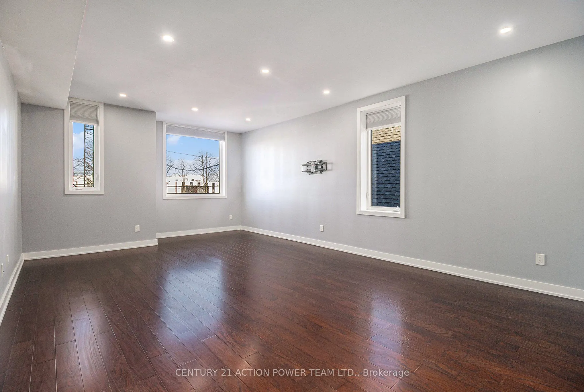 453 Booth Street, #B