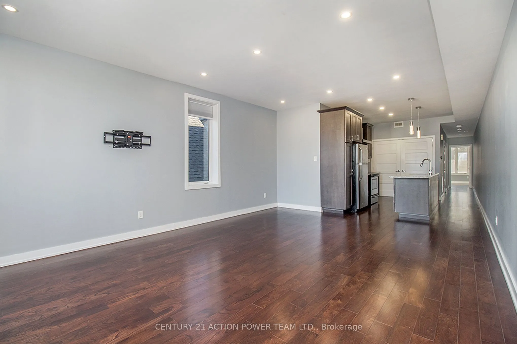 453 Booth Street, #B