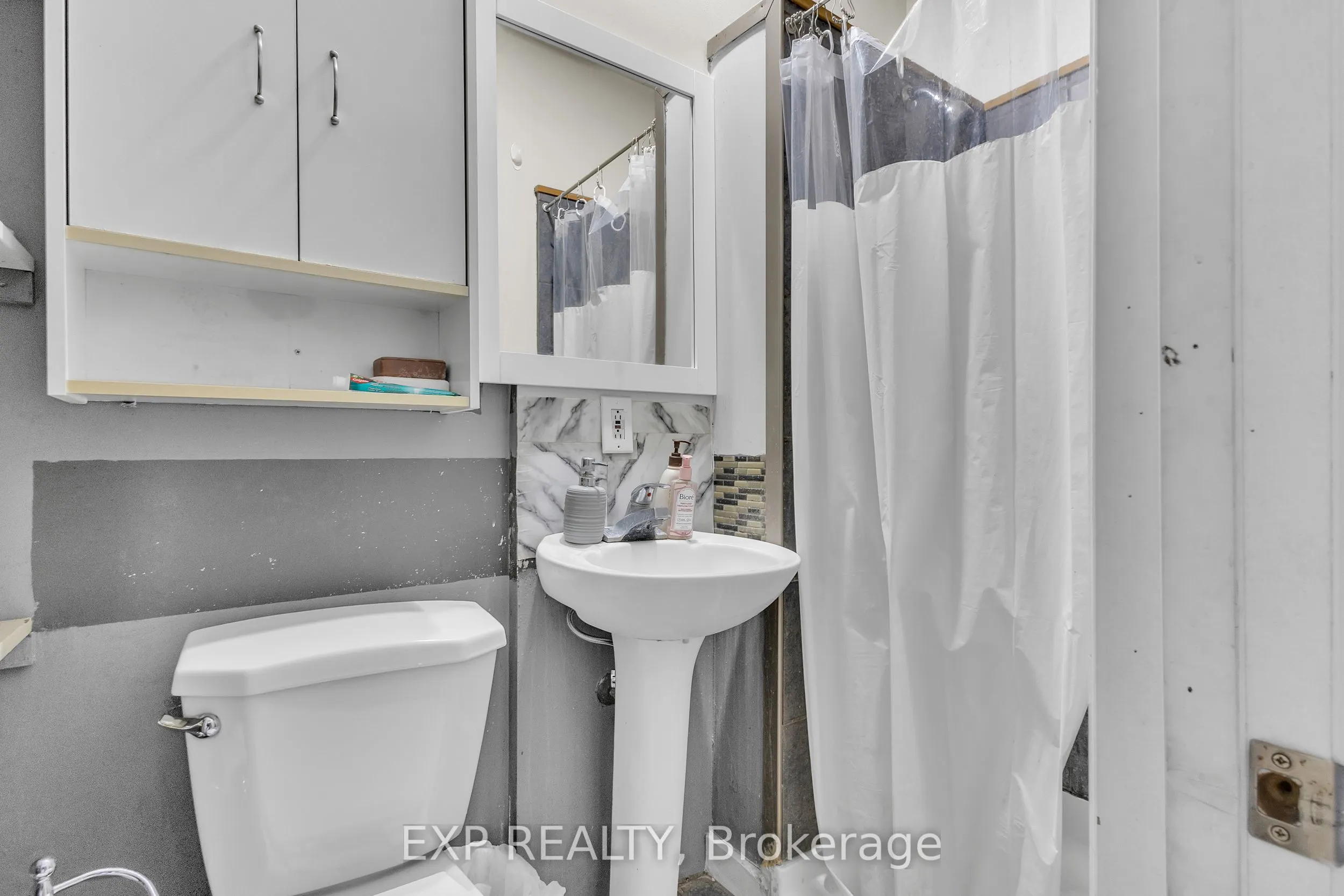 228 Main Street, #Unit 2