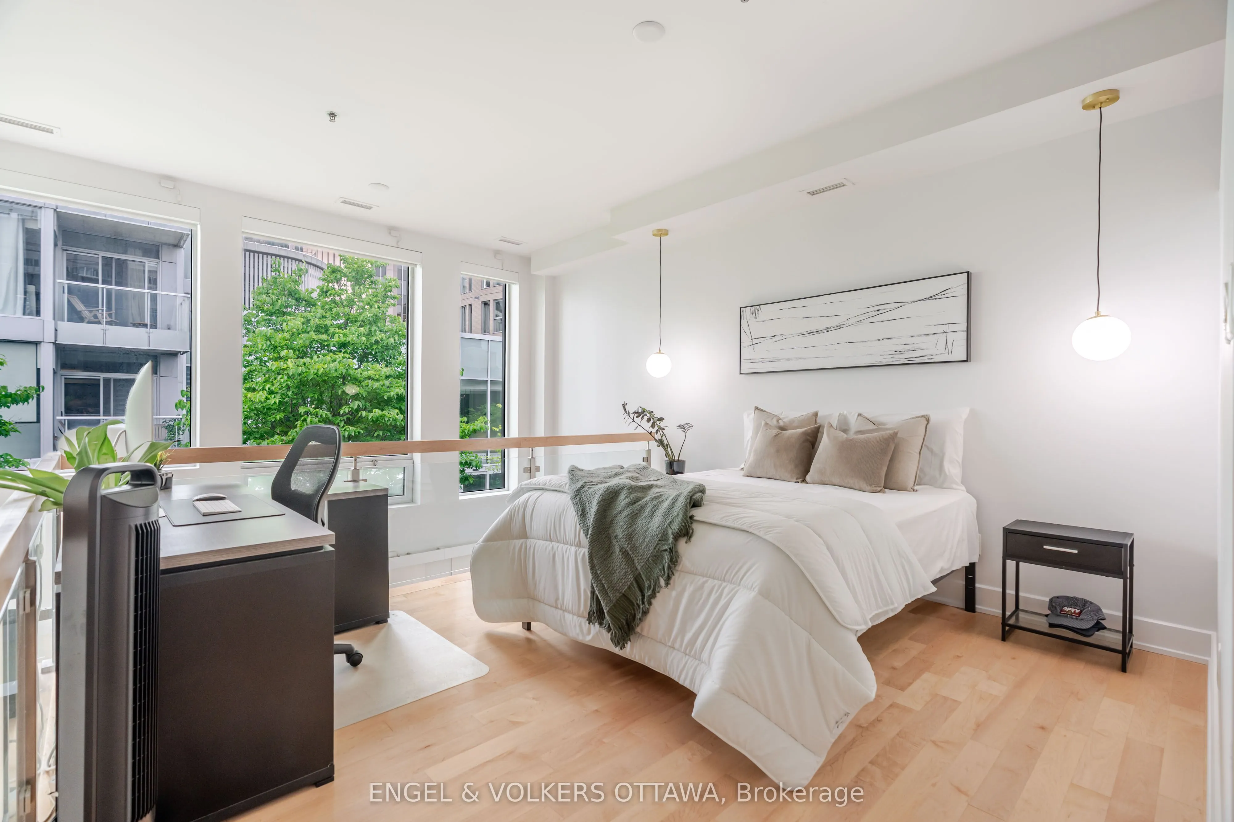 197 lisgar Street, #202