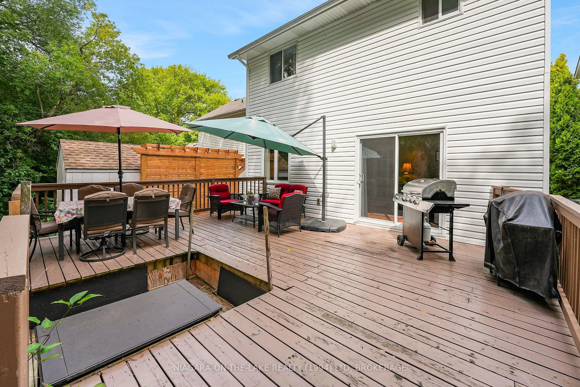 6 LAKESIDE Drive