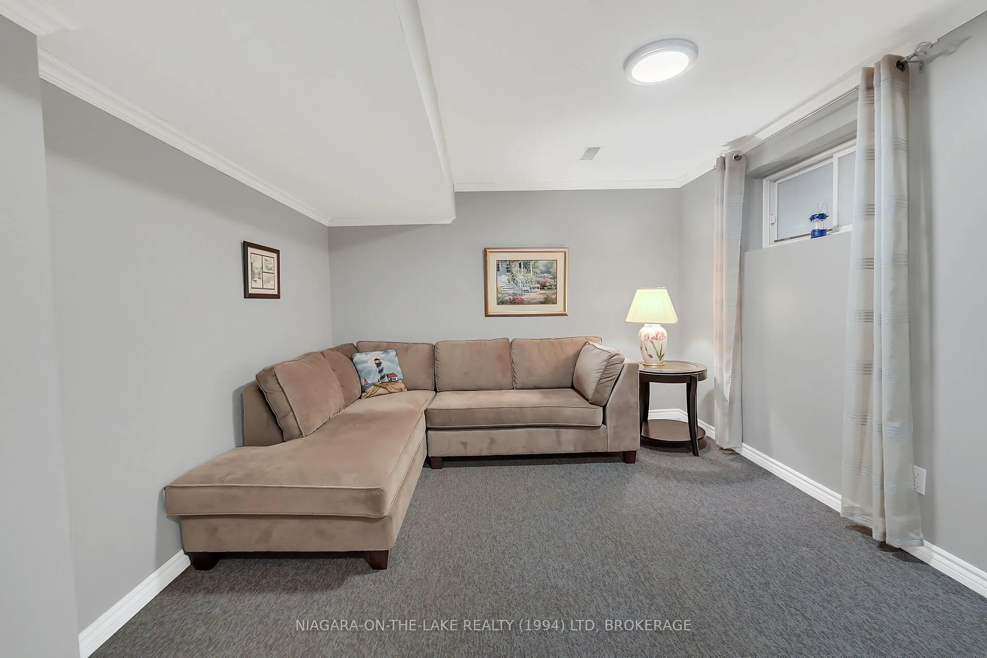 6 LAKESIDE Drive