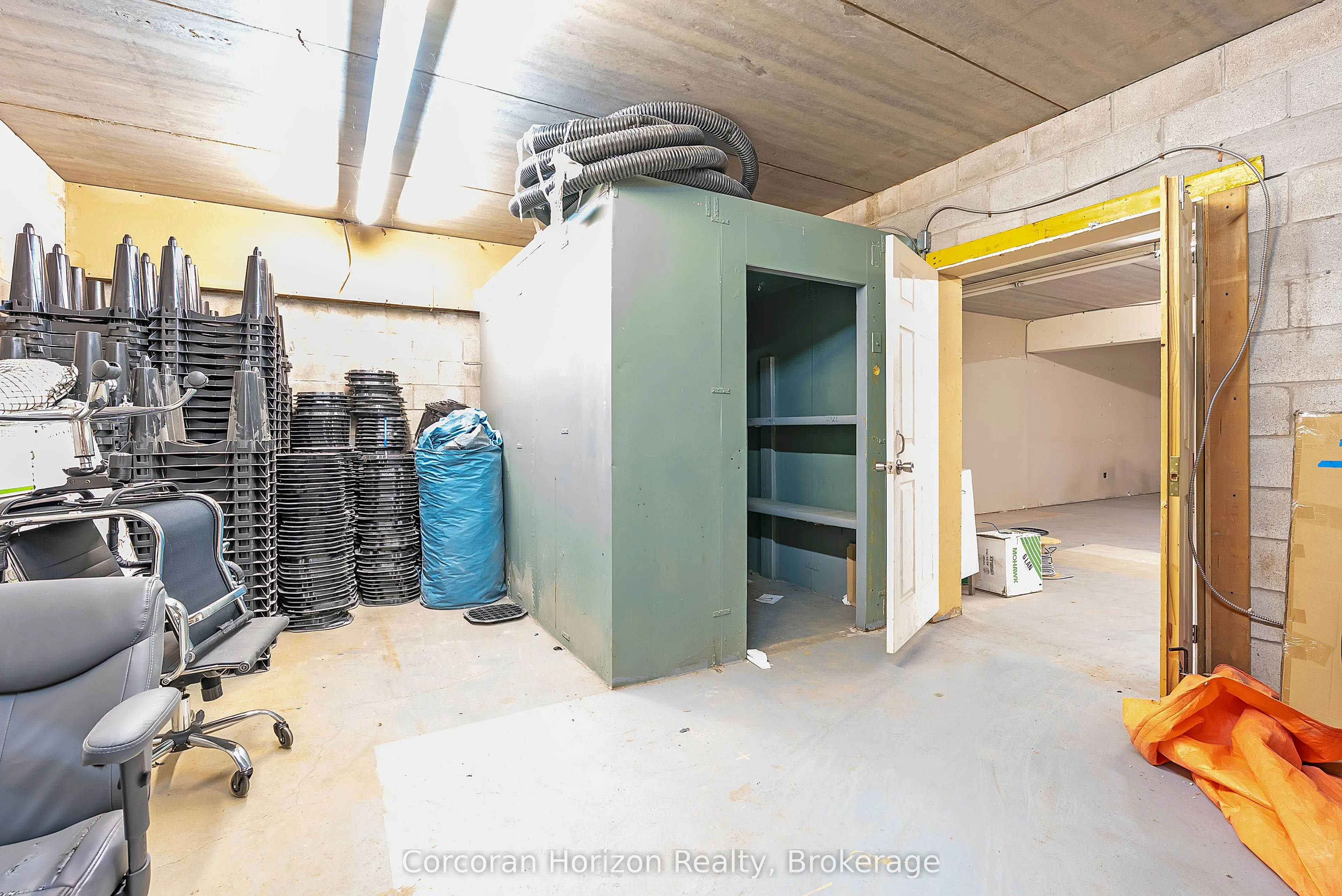 15 Barton Street E, #Bsmt