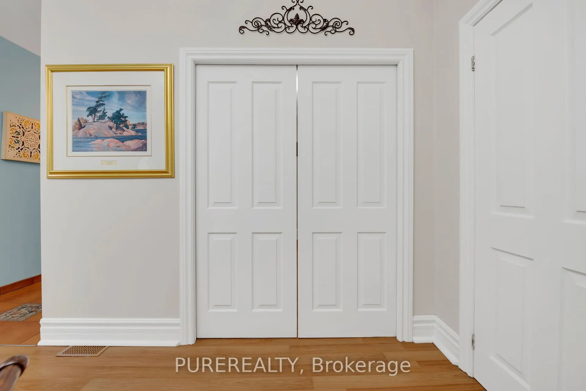 91 Pearl Street S