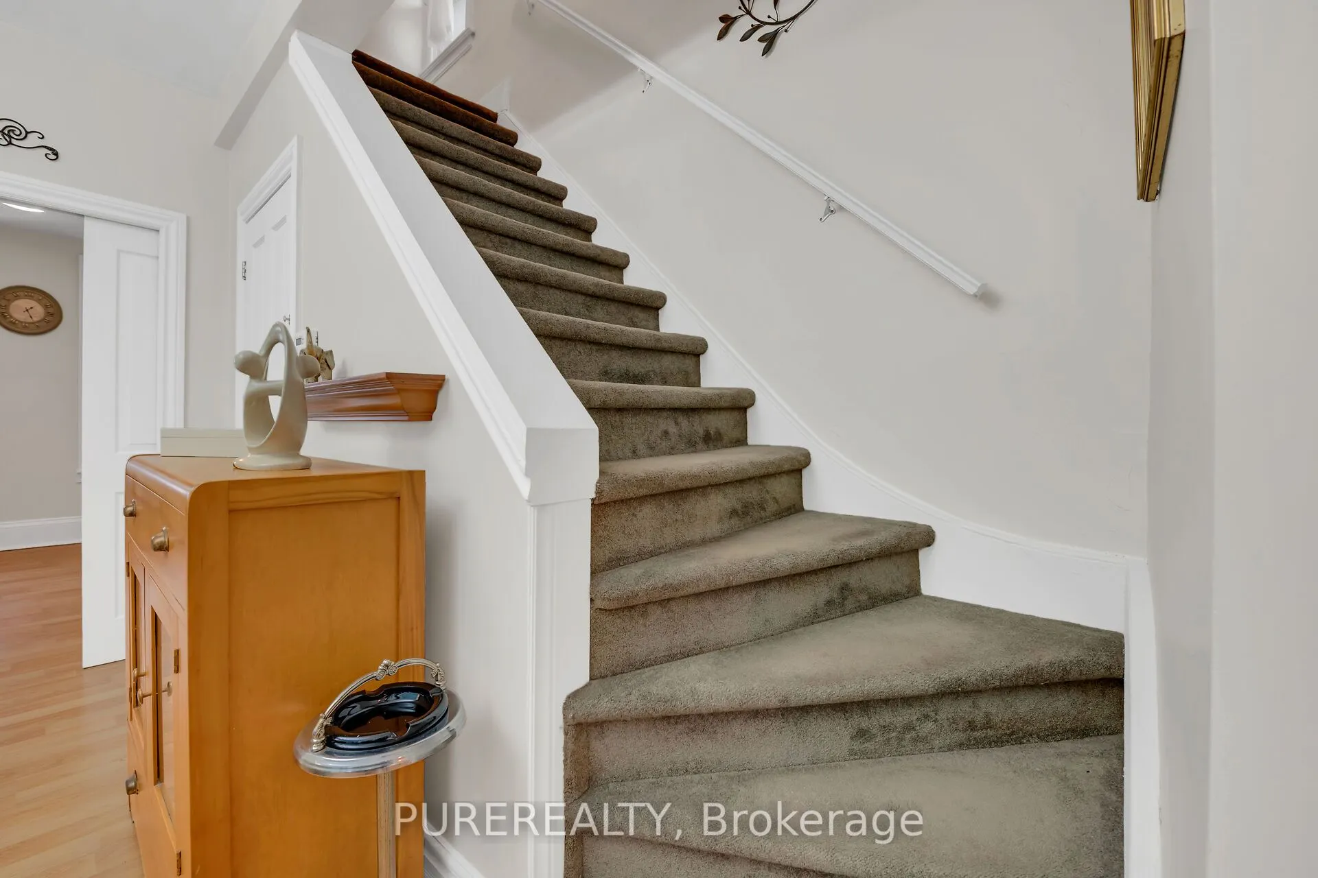 91 Pearl Street S