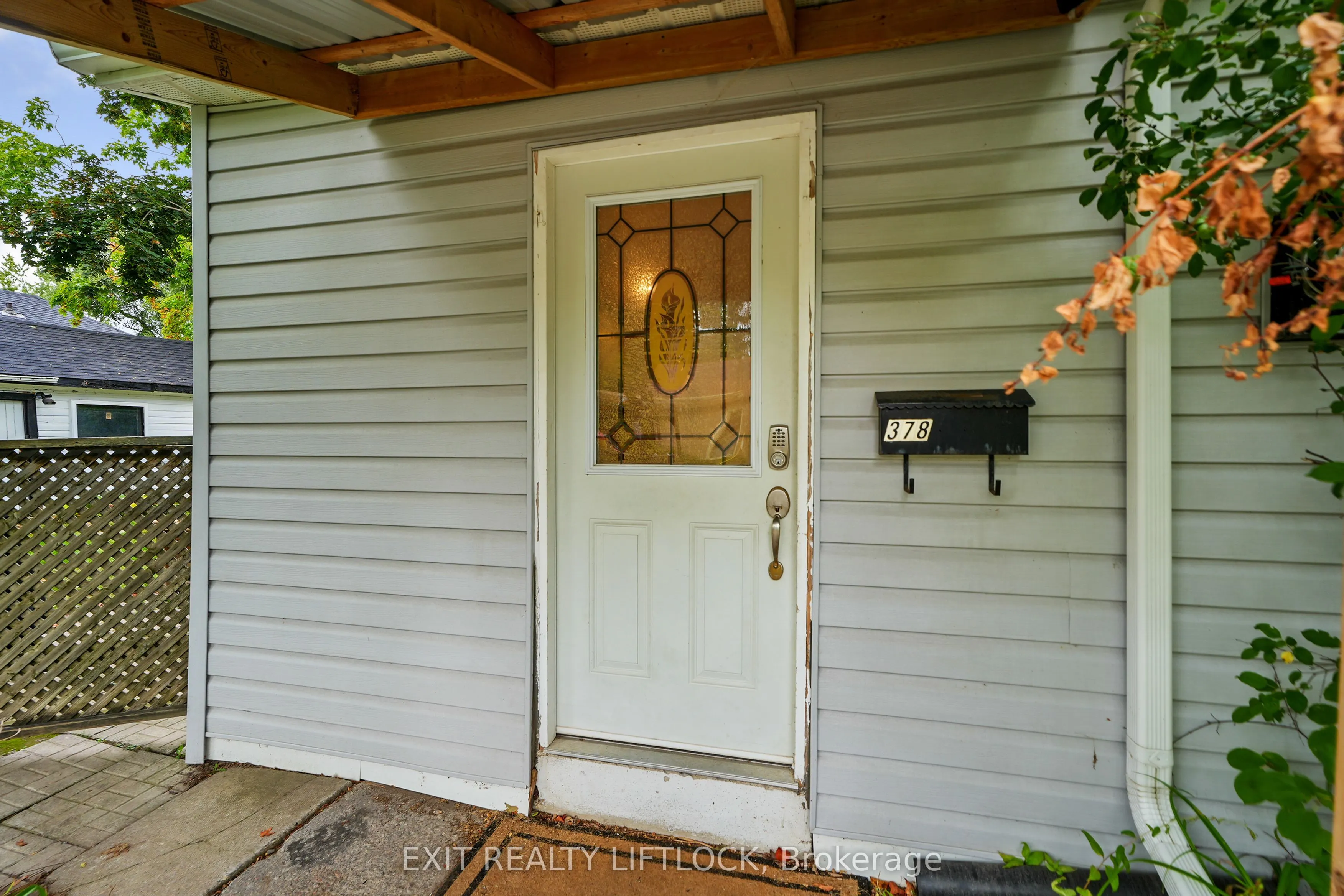 378 London Street
