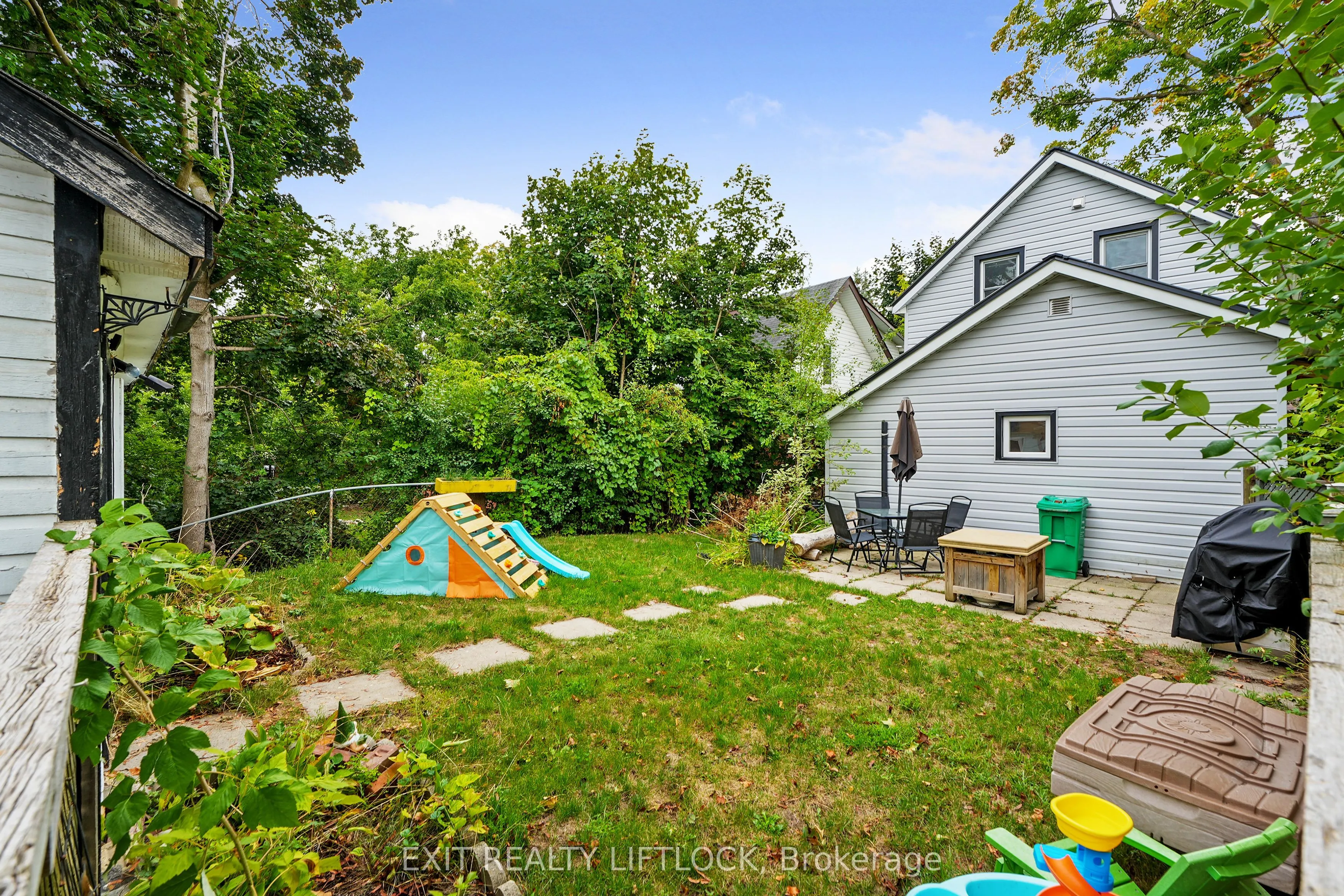 378 London Street