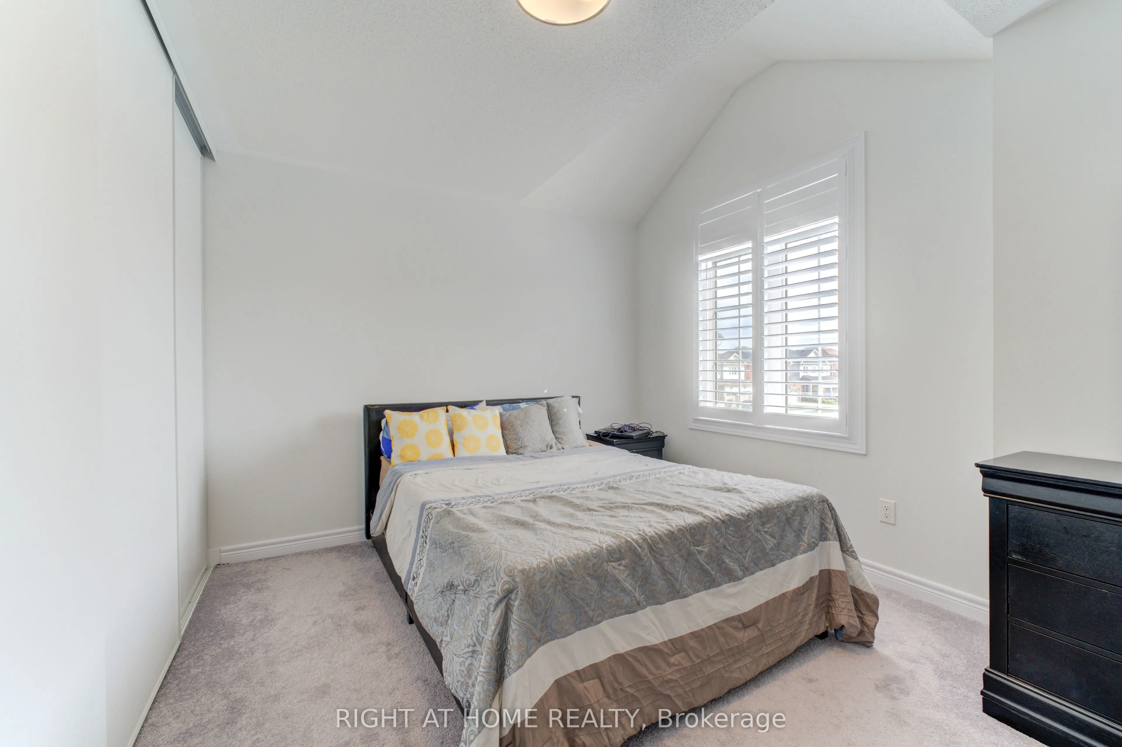 39 Drake Avenue