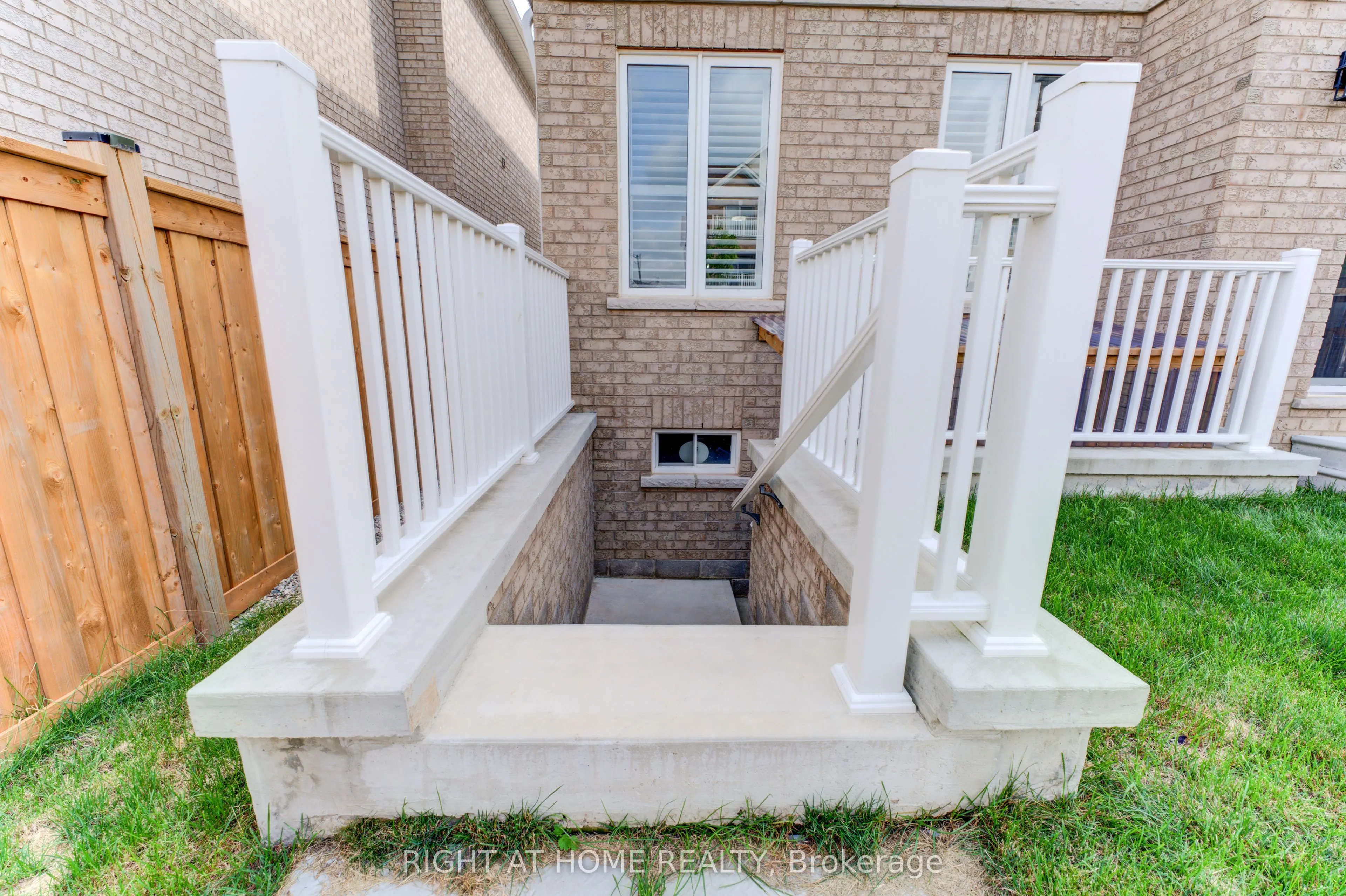 39 Drake Avenue