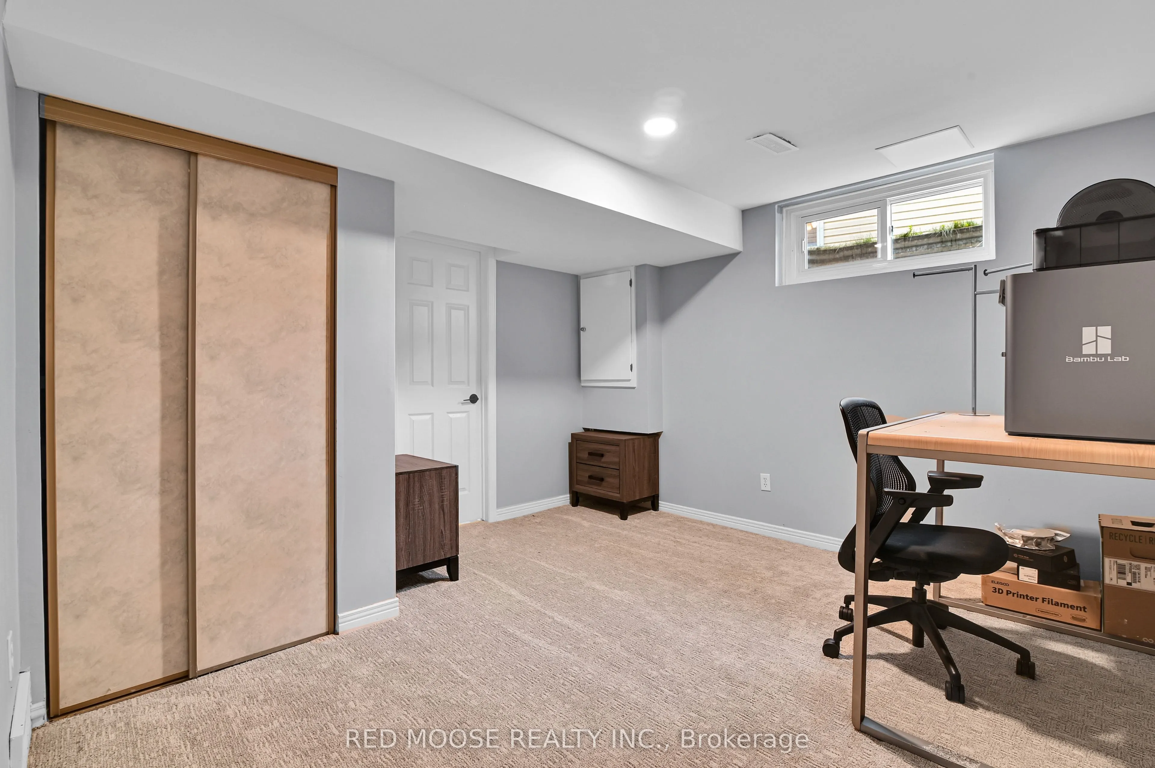 55 Hawley Crescent