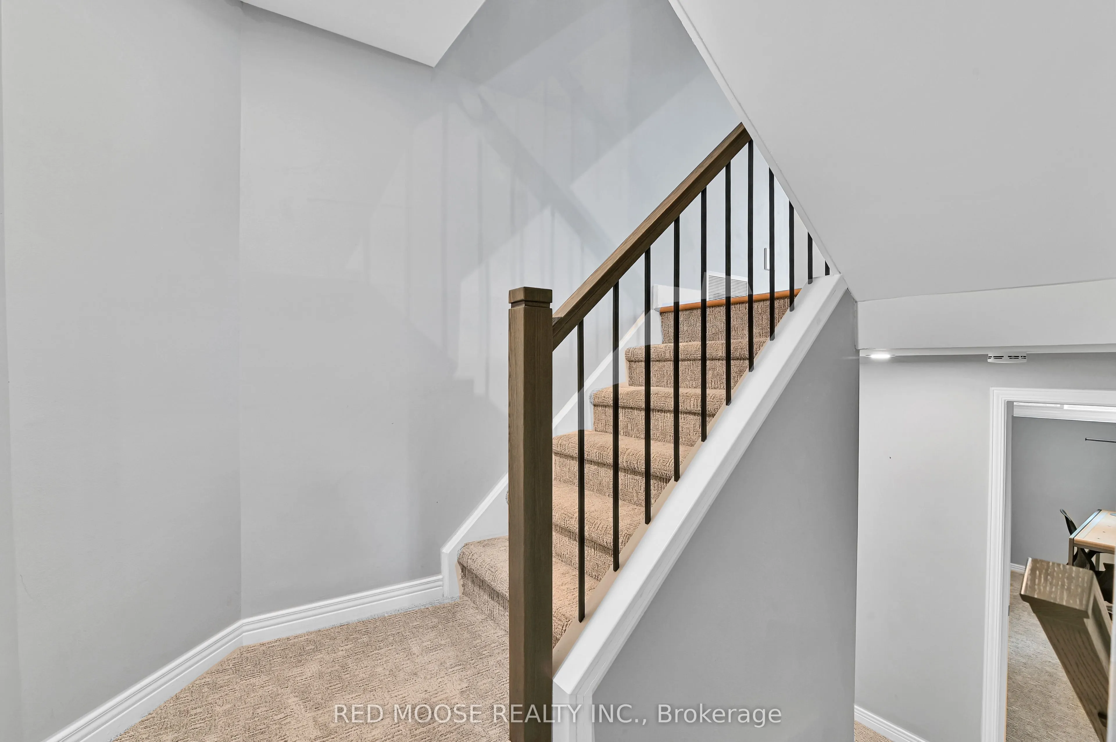 55 Hawley Crescent