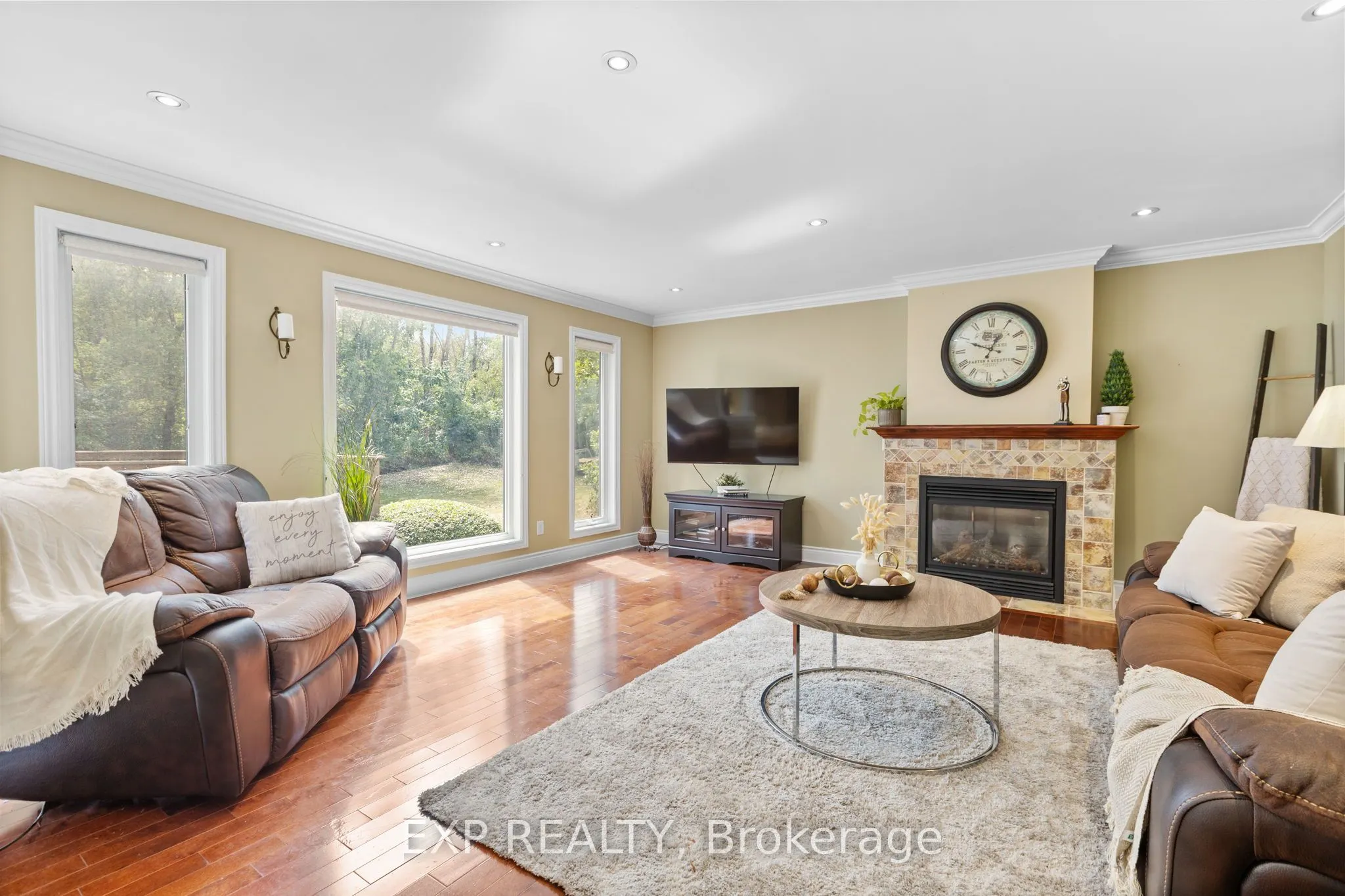 8325 Albert Bouwers Circle