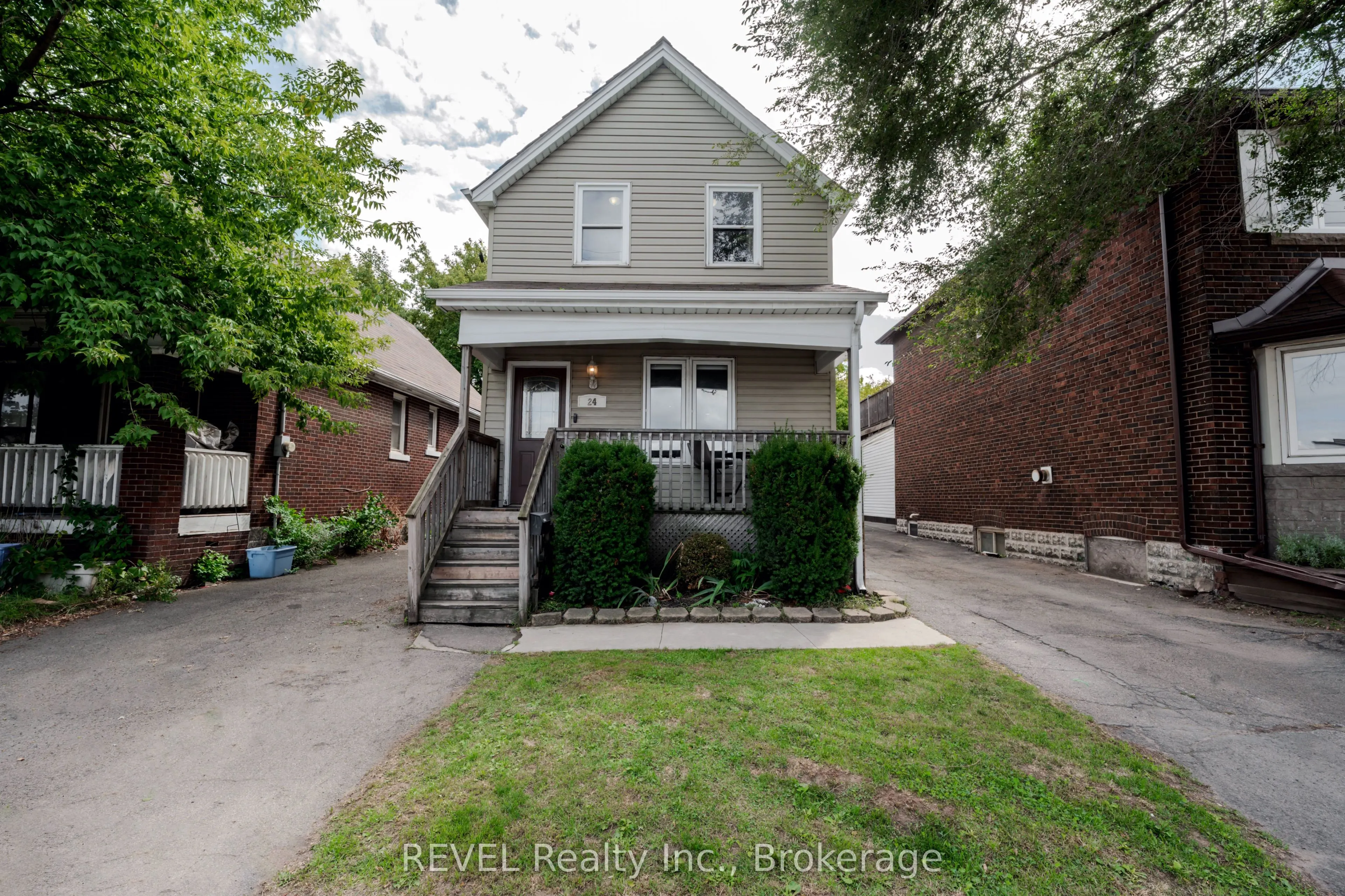 24 Imperial Street