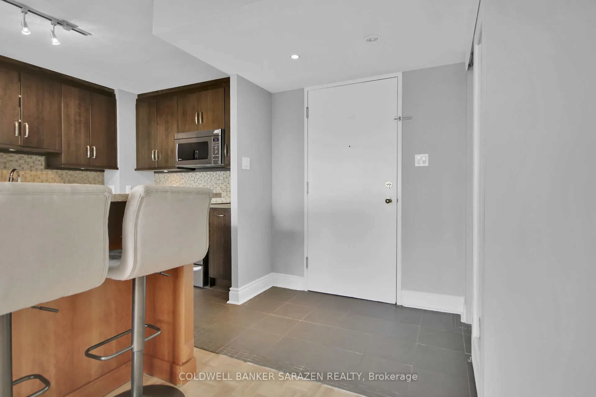 2871 Richmond Road, #1111
