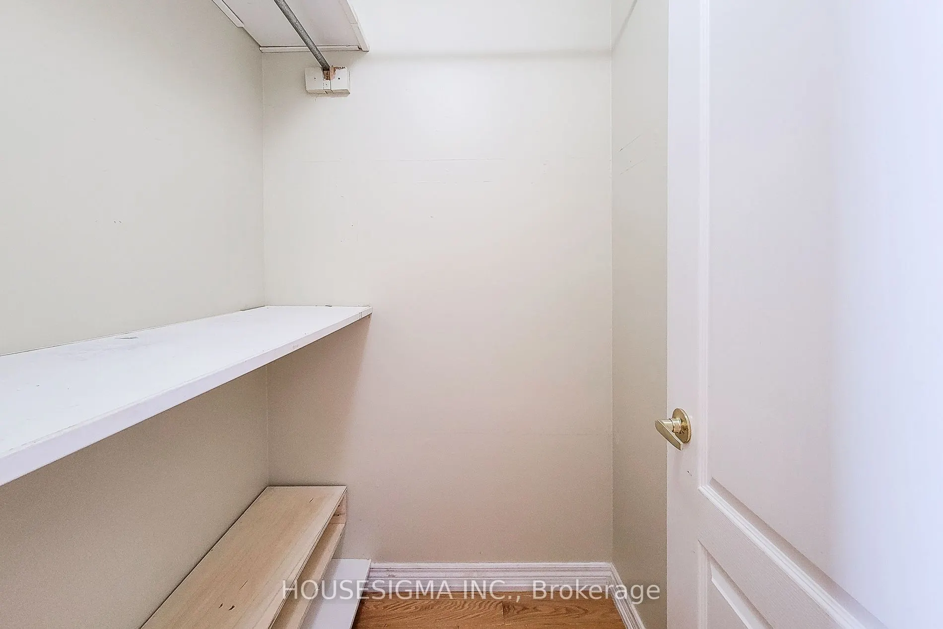 69 Peachwood Crescent, #Main