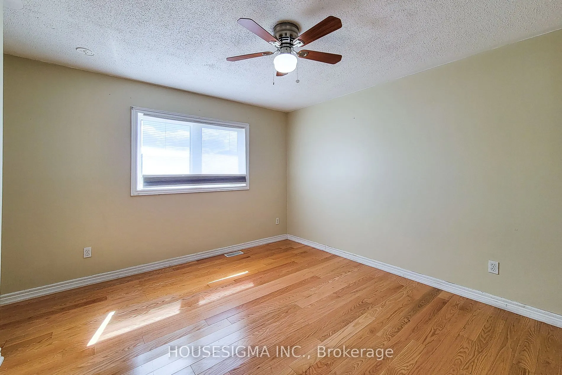 69 Peachwood Crescent, #Main