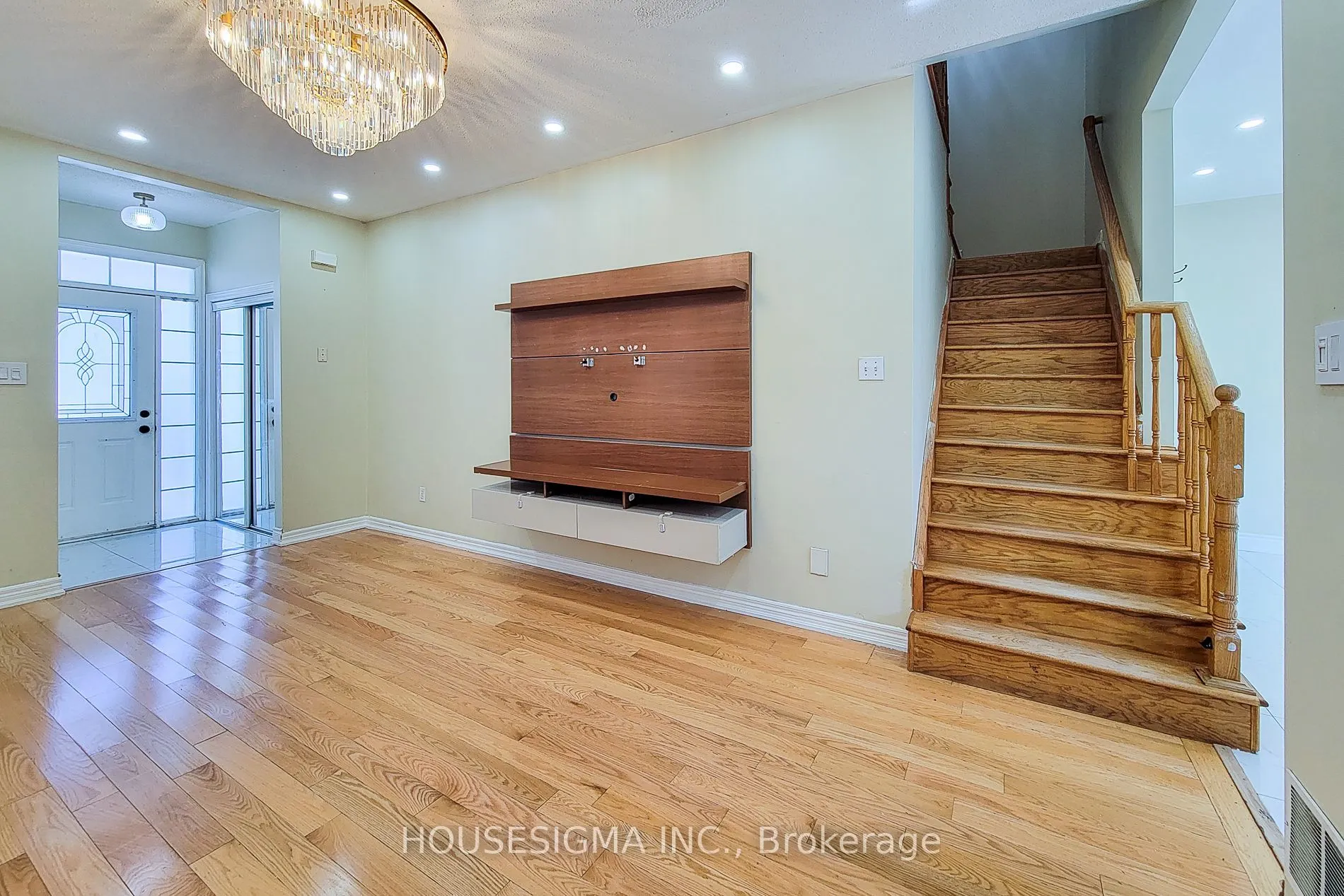 69 Peachwood Crescent, #Main