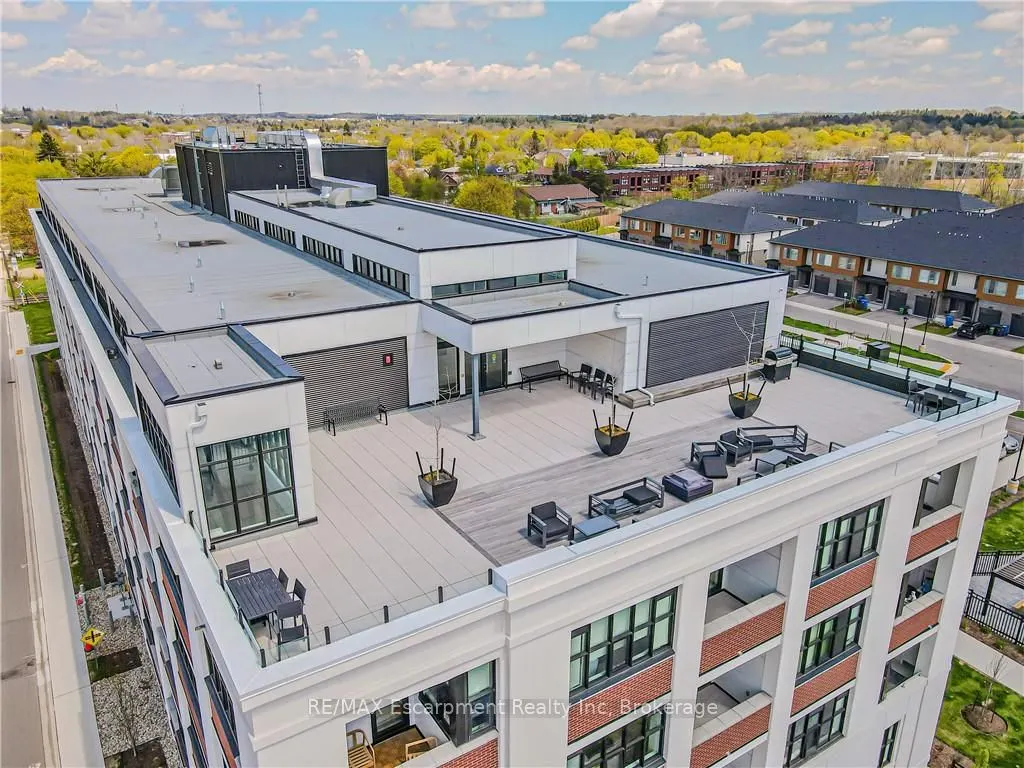 120 Huron Street, #528