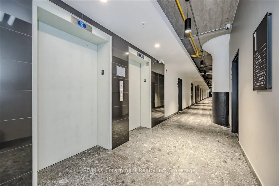 120 Huron Street, #528