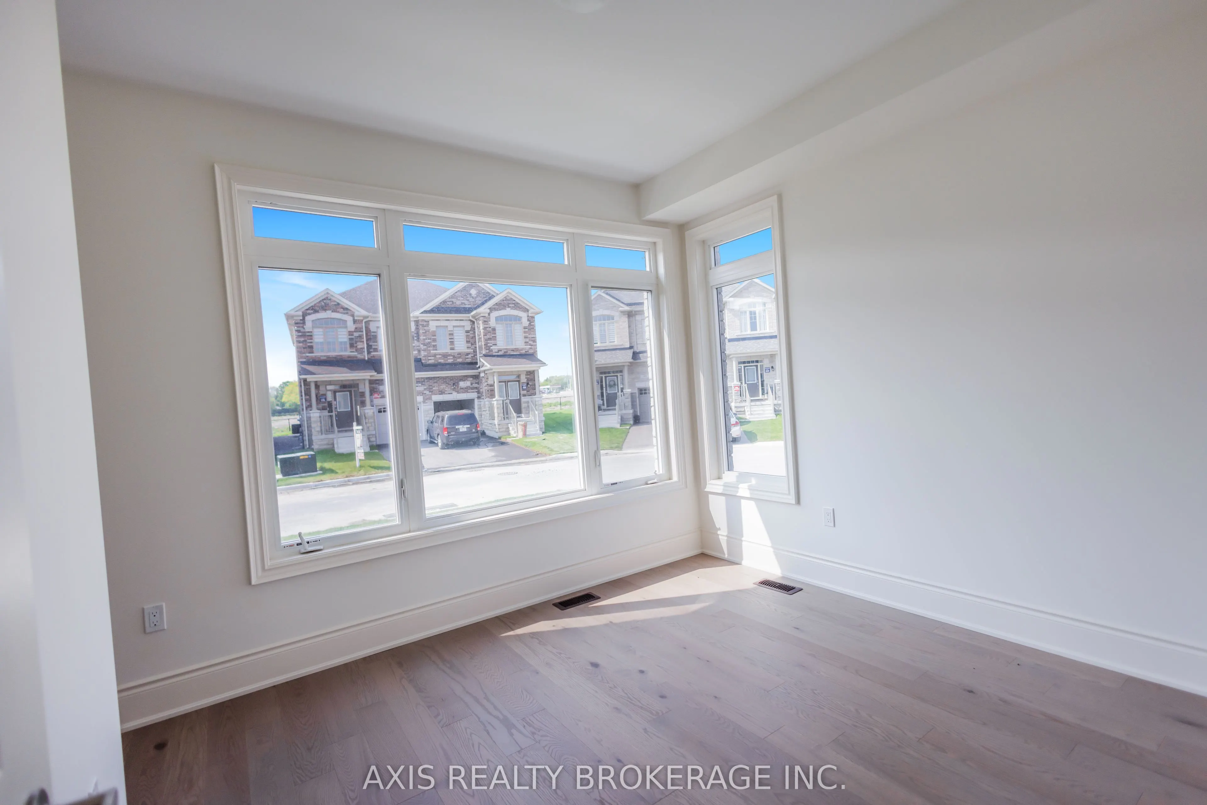 53 Holcomb Terrace