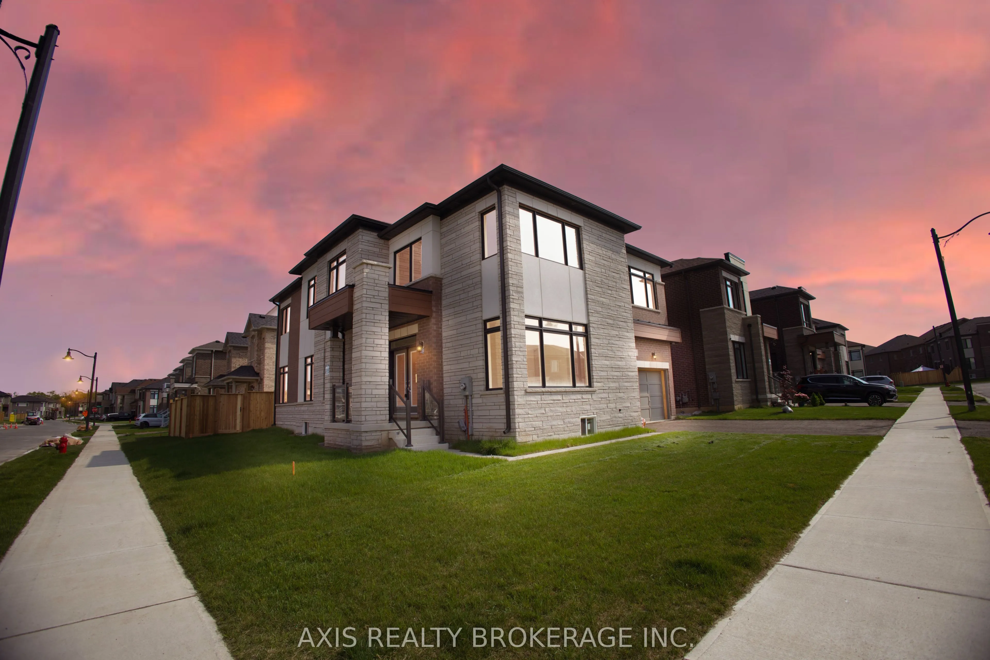 53 Holcomb Terrace