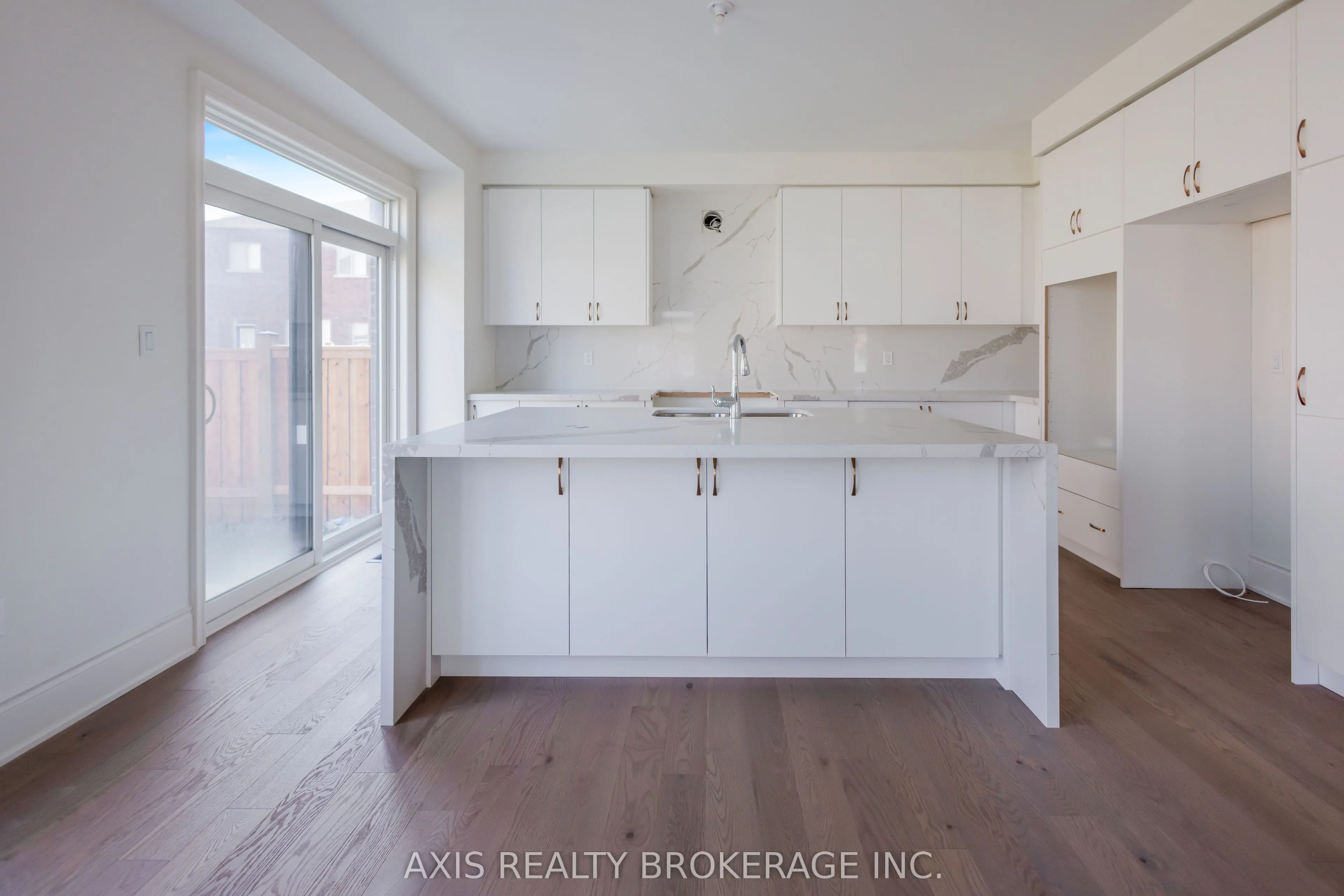 53 Holcomb Terrace