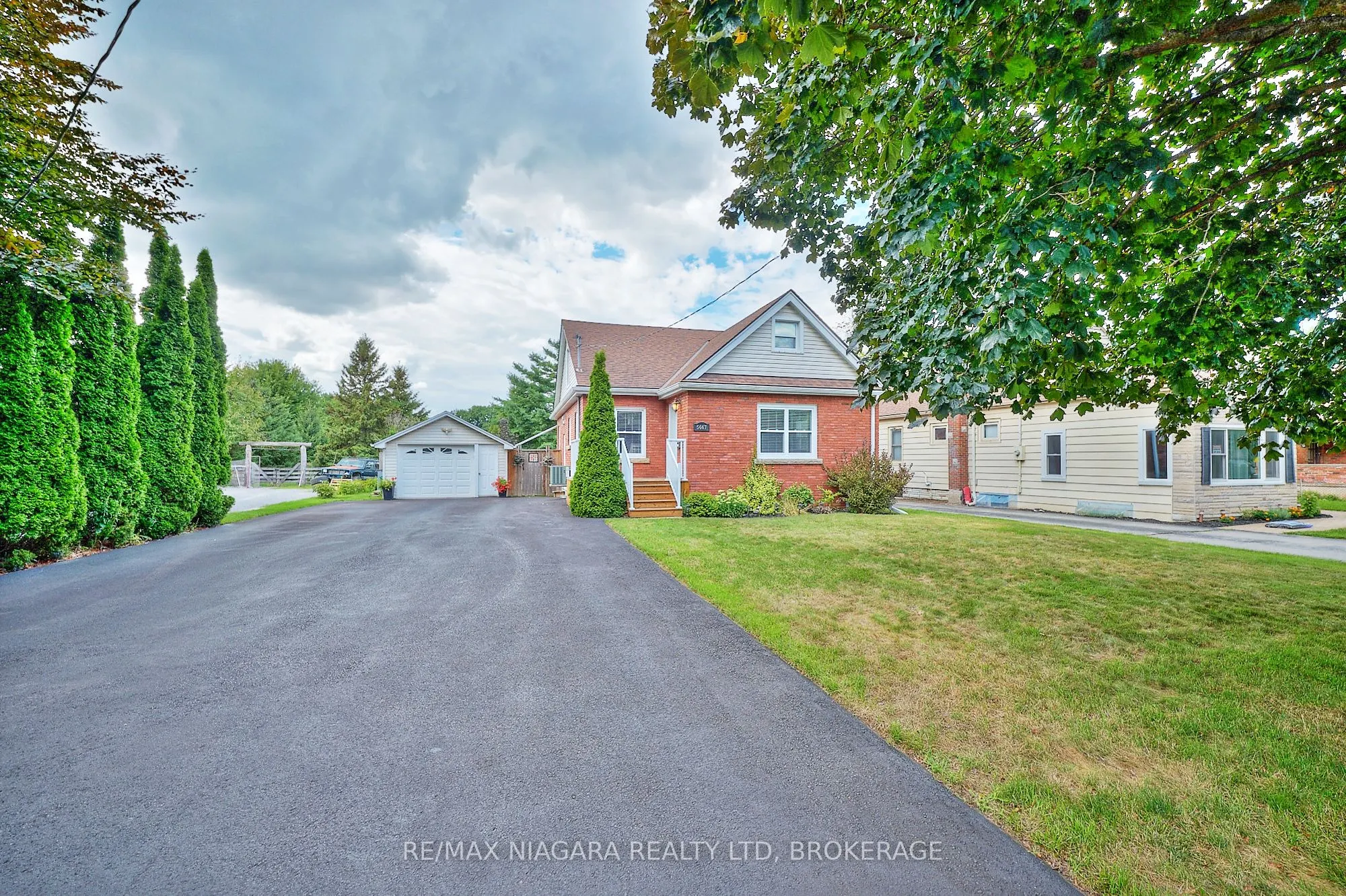 5667 Montrose Road