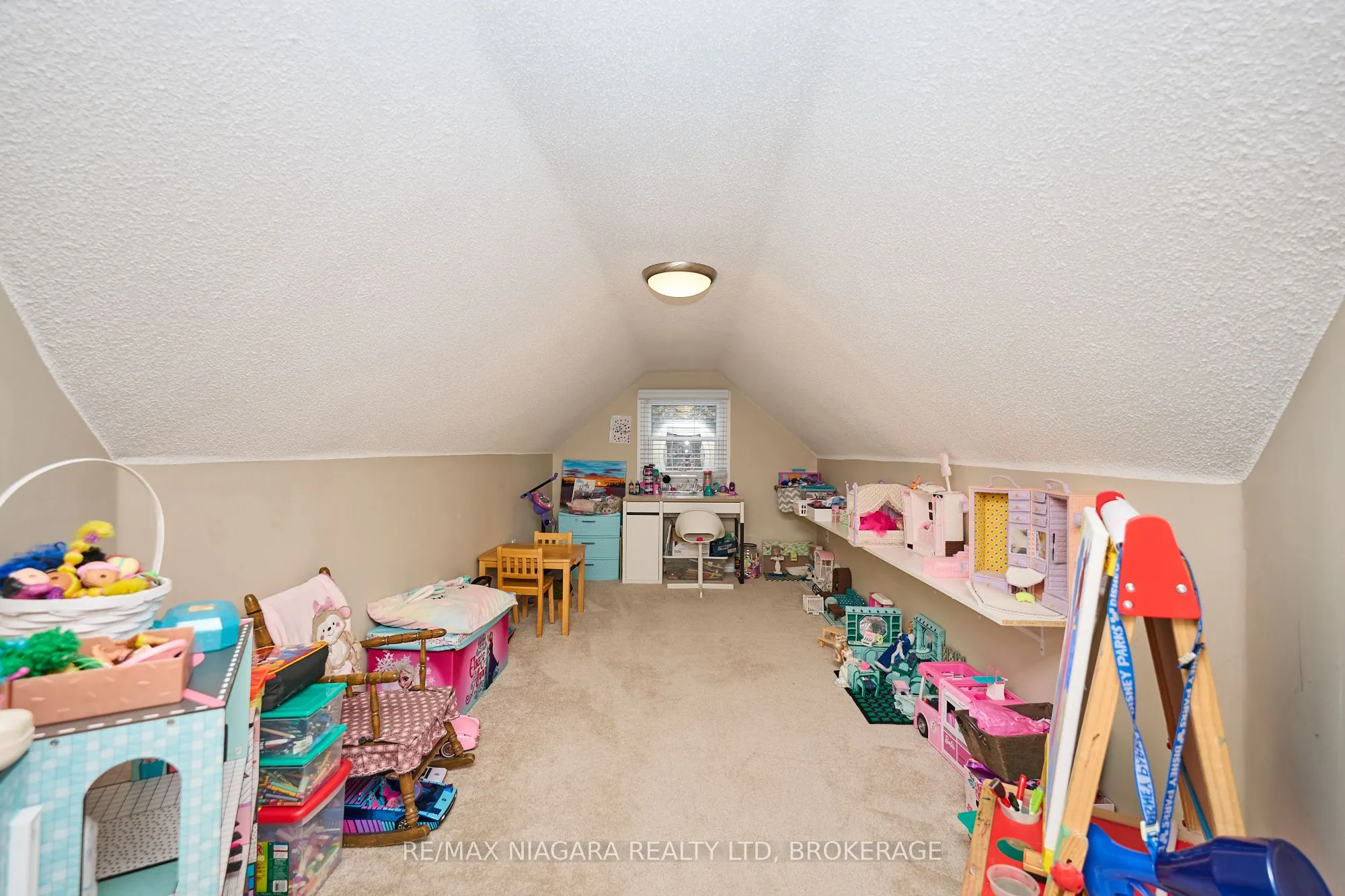 5667 Montrose Road
