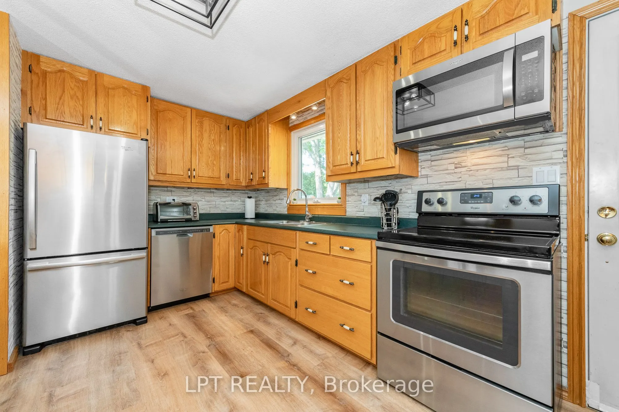 9 Dallaire Crescent